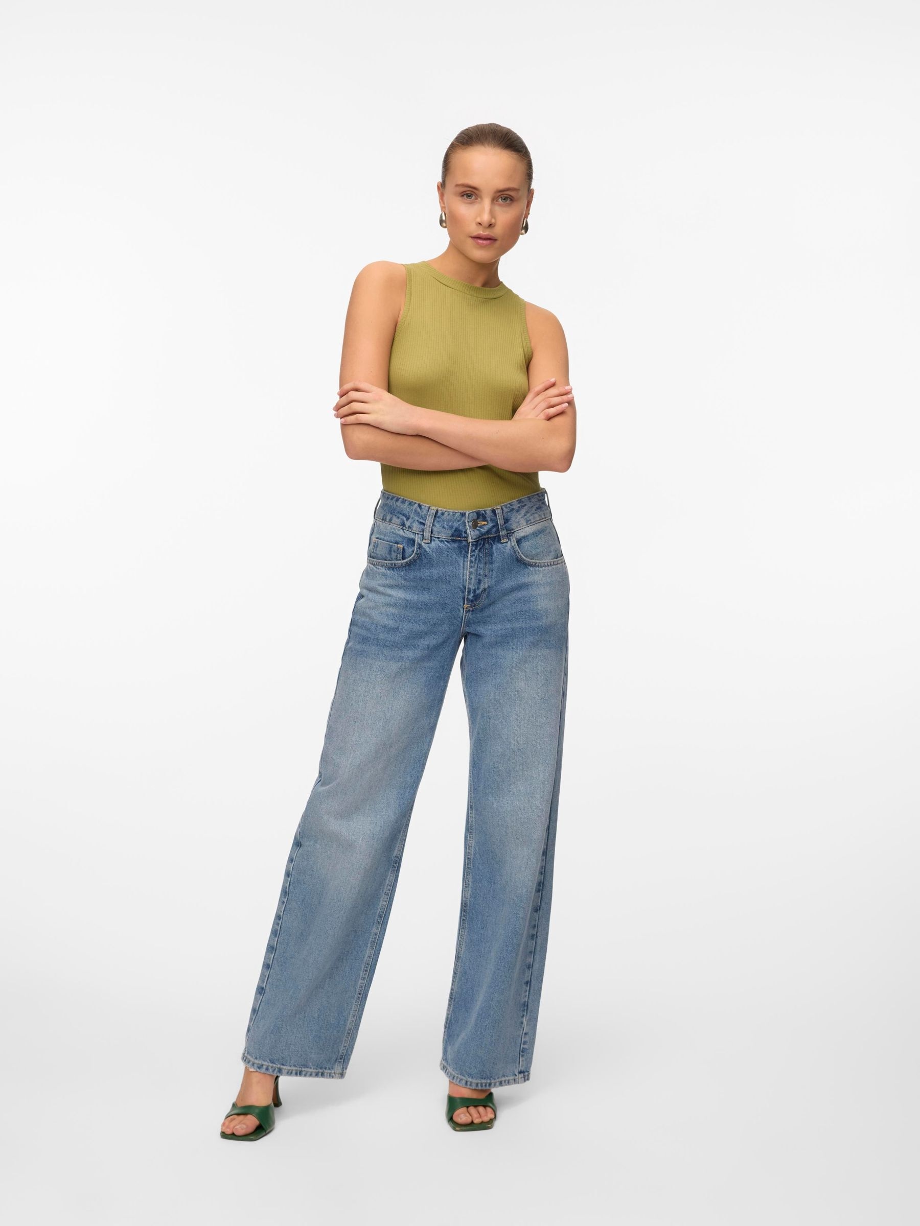 Vero Moda Tanktop »VMLAVENDER SL TOP VMA JRS NOOS«, mit Rundhalsausschnitt