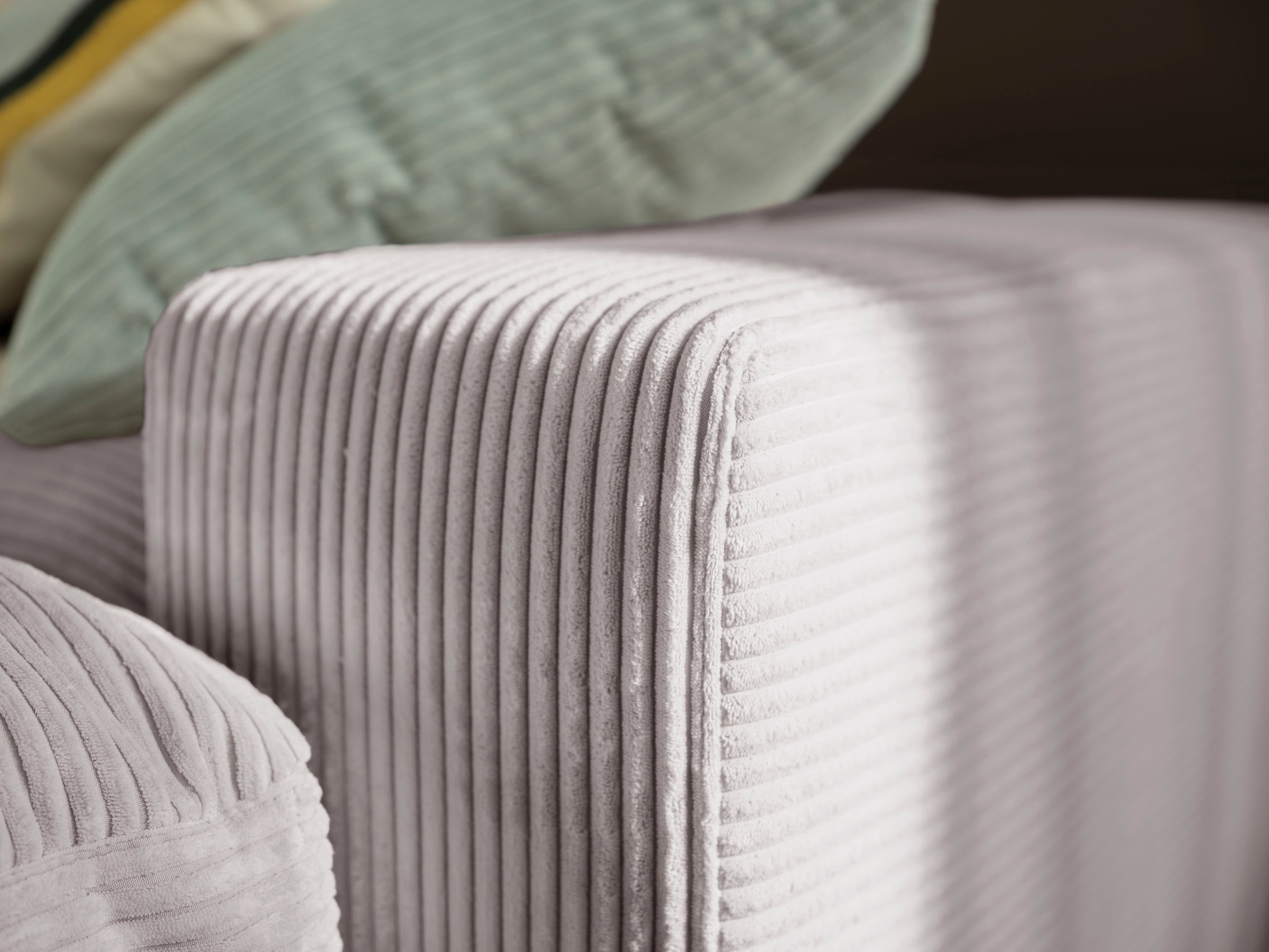 alina Ecksofa »Sandy«, mit Recamiere, in modernem Cordstoff