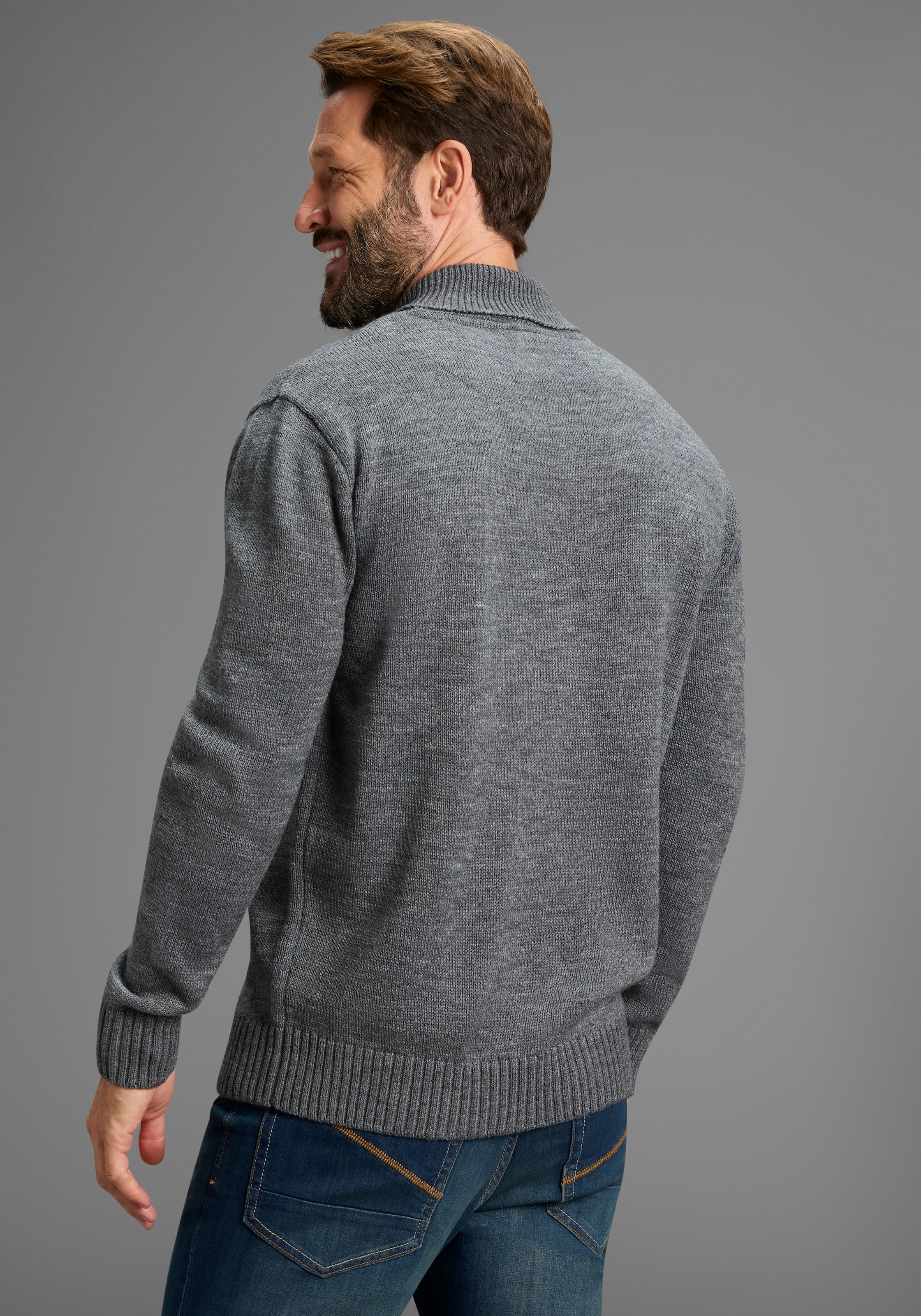 DELMAO Schalkragenpullover »Neue Kollektion! Ideal für die Überganszeit« aus weichem Strickmaterial, mit Schalkragen, Regular Fit, Langarm
