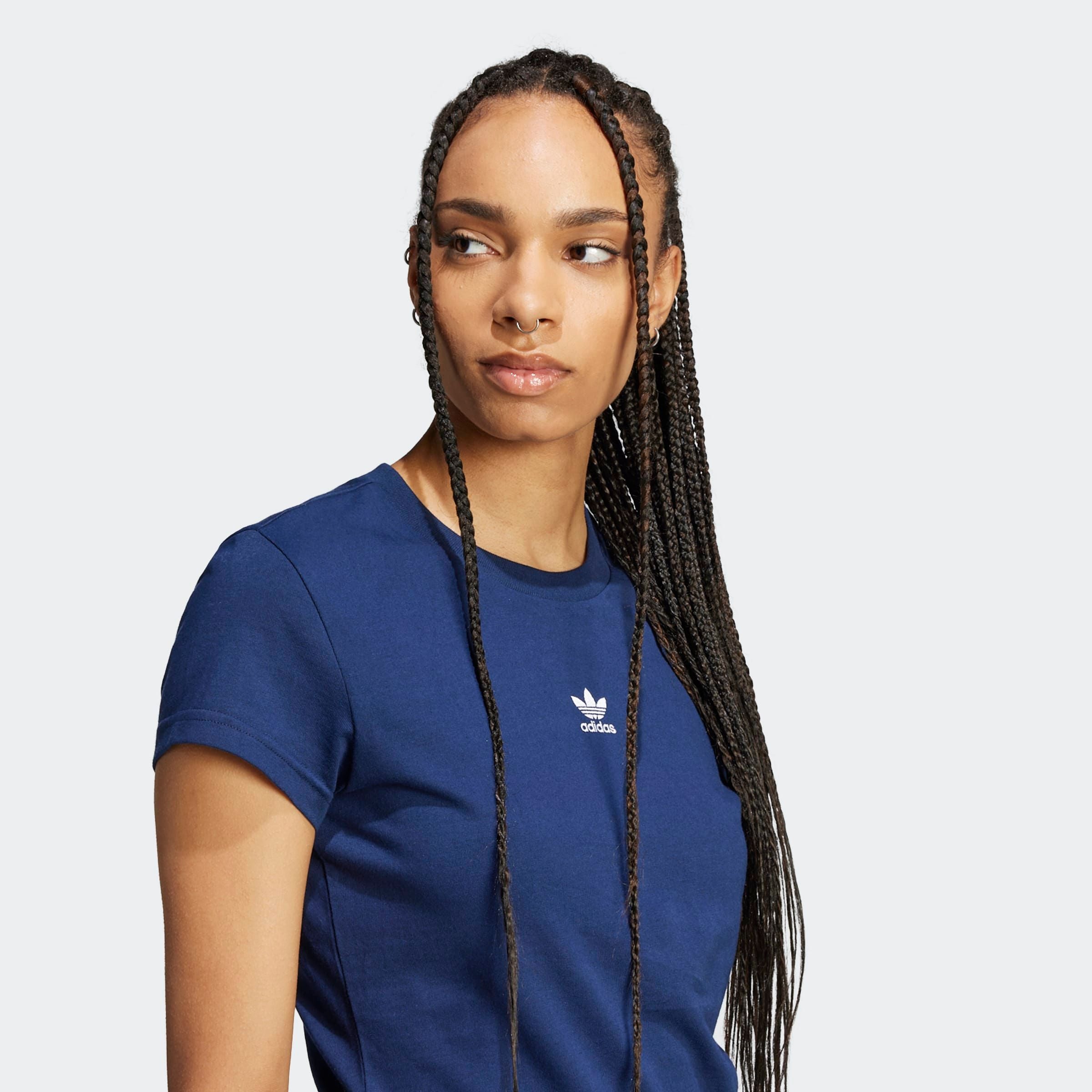 adidas Originals T-Shirt »ESSENTIALS SLIM« sportlicher Stil, schmale Silhouette, aus Single Jersey