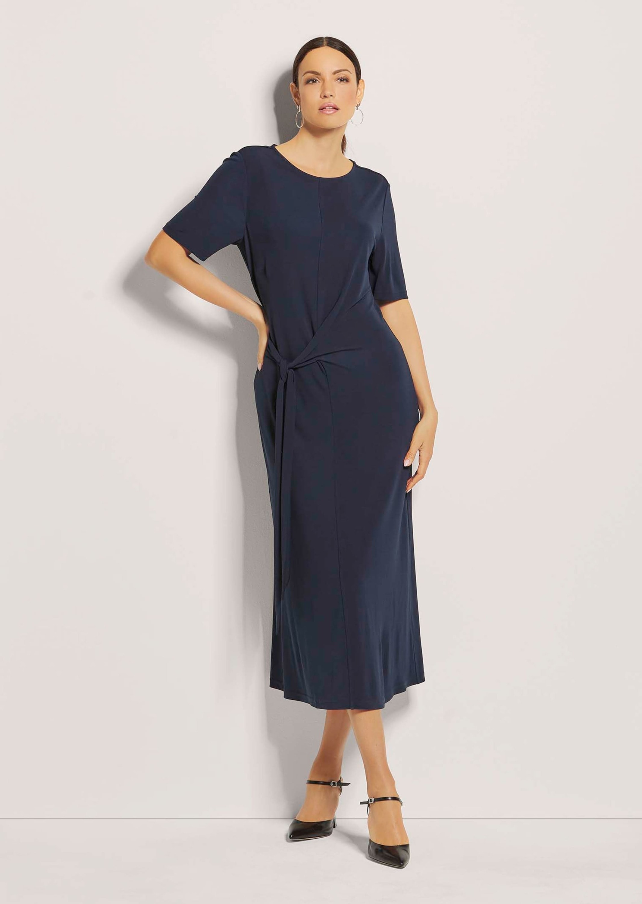 MADELEINE Midikleid »Kleid Halbarm-Kleid mit Taillenband«