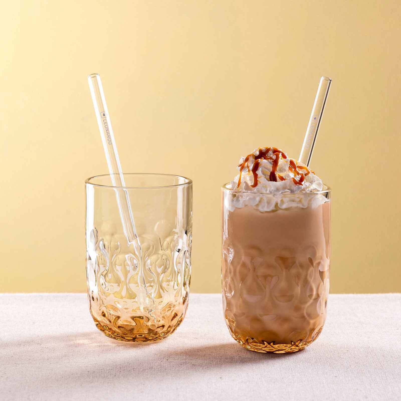 LEONARDO Latte-Macchiato-Glas »Caramel Macchiato Gläser mit Glastrinkhalm (2) Gocce 390 ml 2er Set apricot« Spülmaschinengeeignet, Temperaturbeständig bis max. 100°C