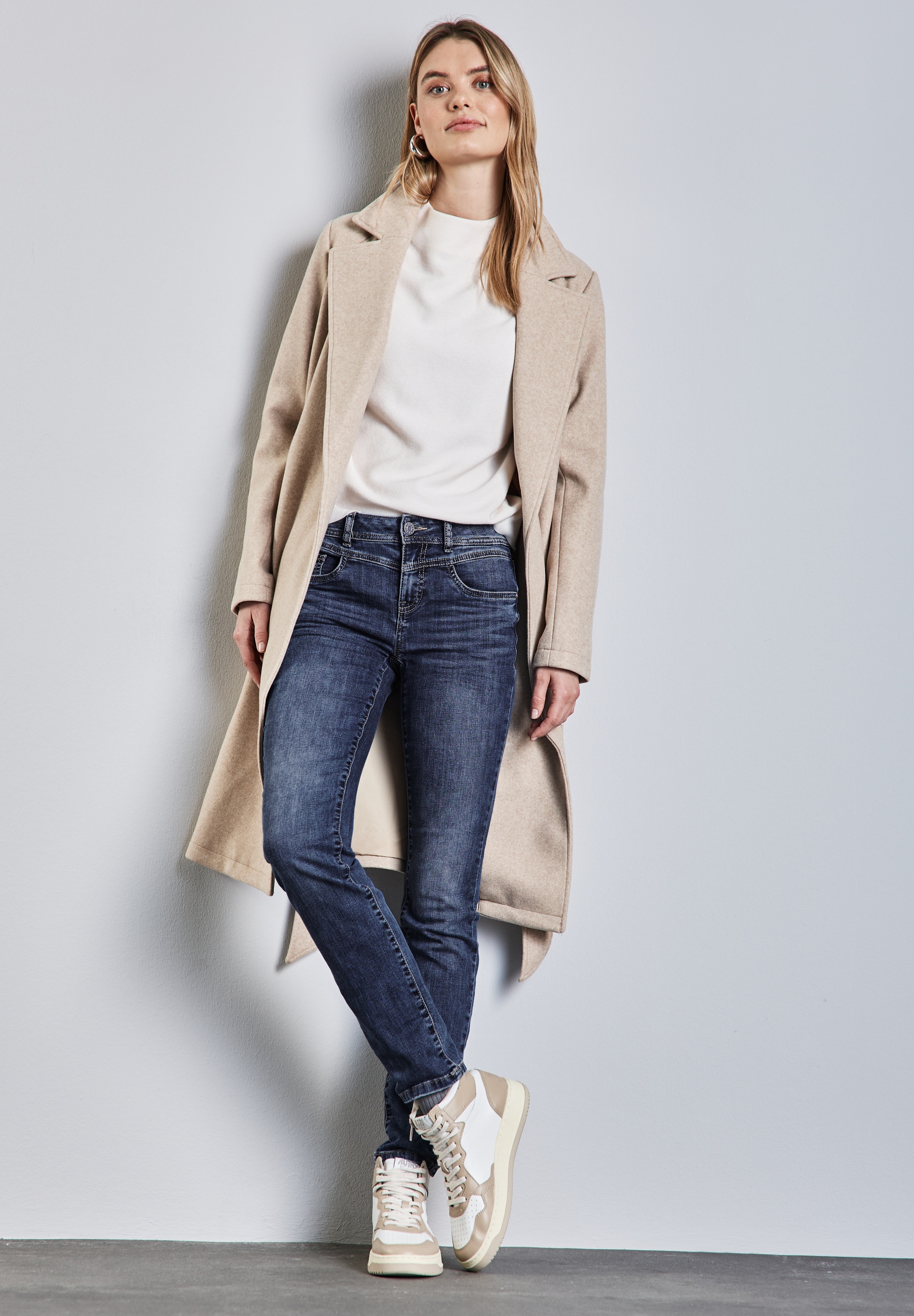 STREET ONE Slim-fit-Jeans »Style YORK«, in mittelblauer Waschung