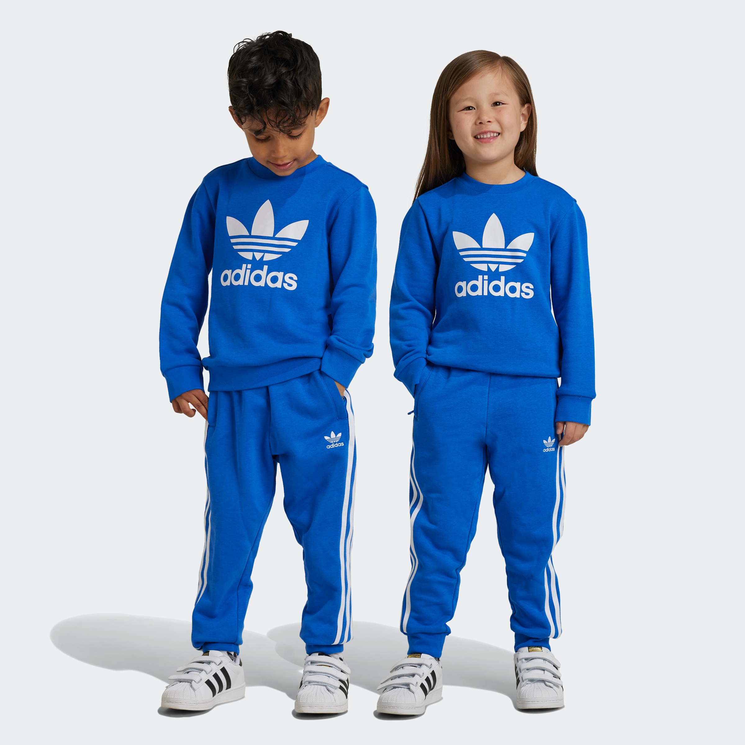 adidas Originals Trainingsanzug TREFOIL CREW SE 2 tlg. bei Universal.at