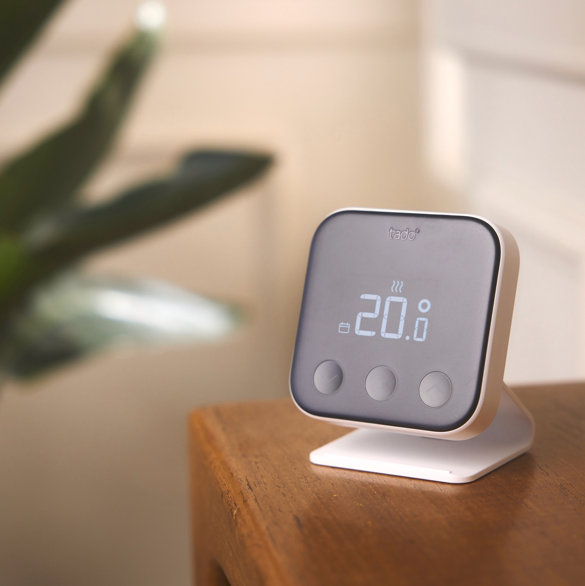 Tado Heizkörperthermostat »Bridge + 4x Heizkörperthermostat + Temp. Sensor (Line X)«