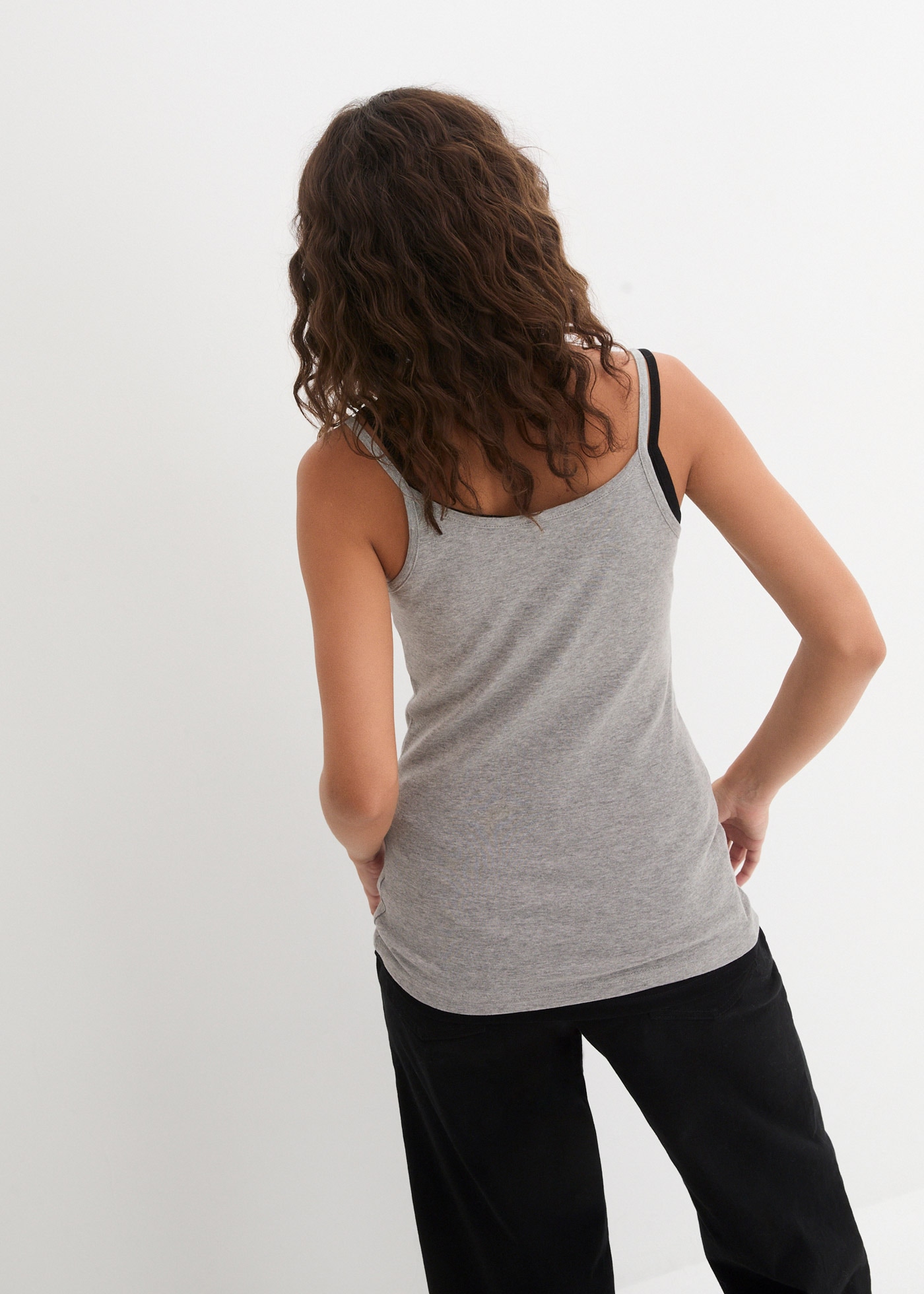 bonprix Shirttop Packung, 3 taillierte Passform, ohne Ärmel, aus leichtem Baumwollmaterial