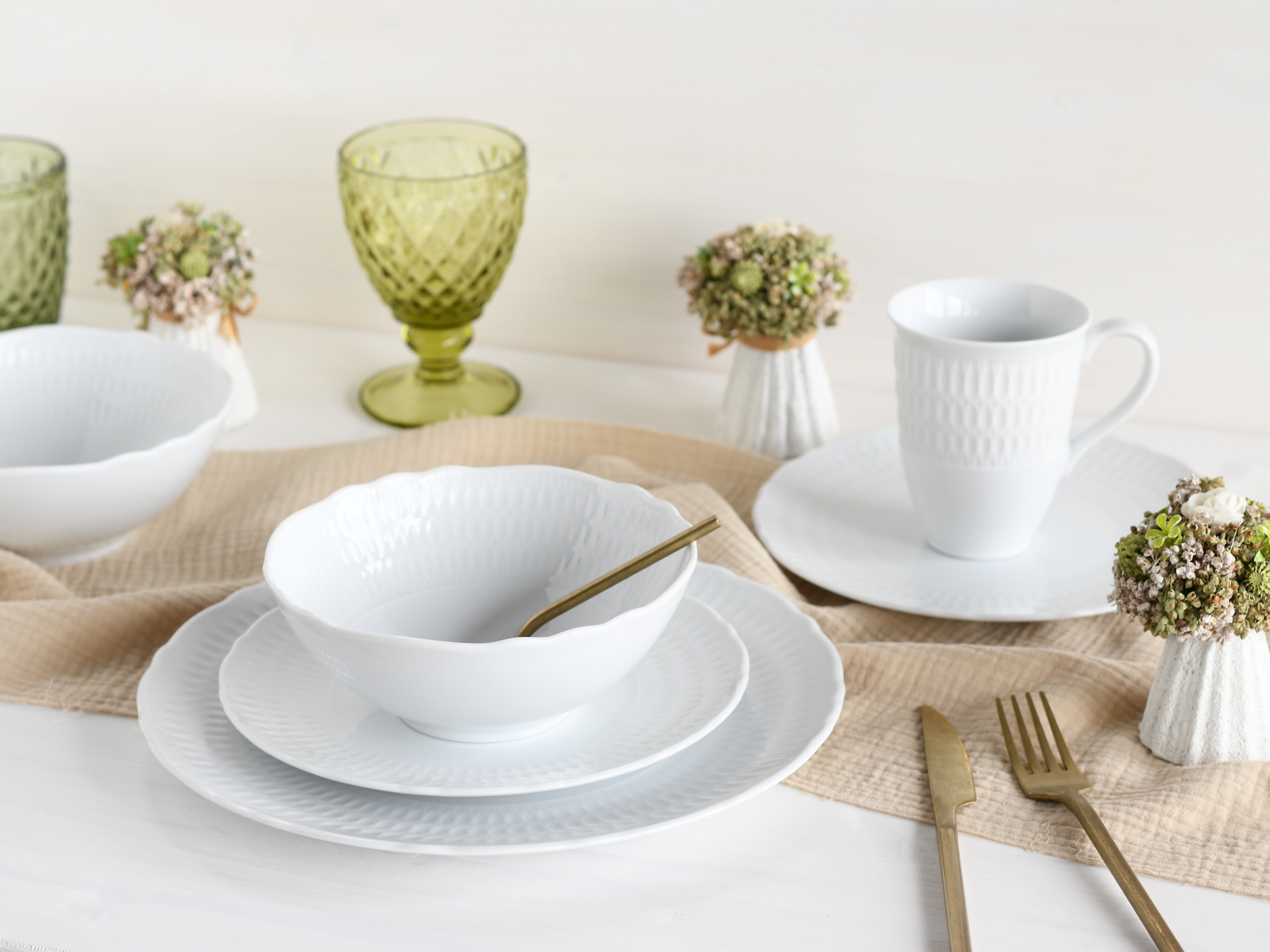 CreaTable Kombiservice »Geschirr-Set Sofia« Service, klassisch elegantes Relief, 8 Teile, für 2 Personen