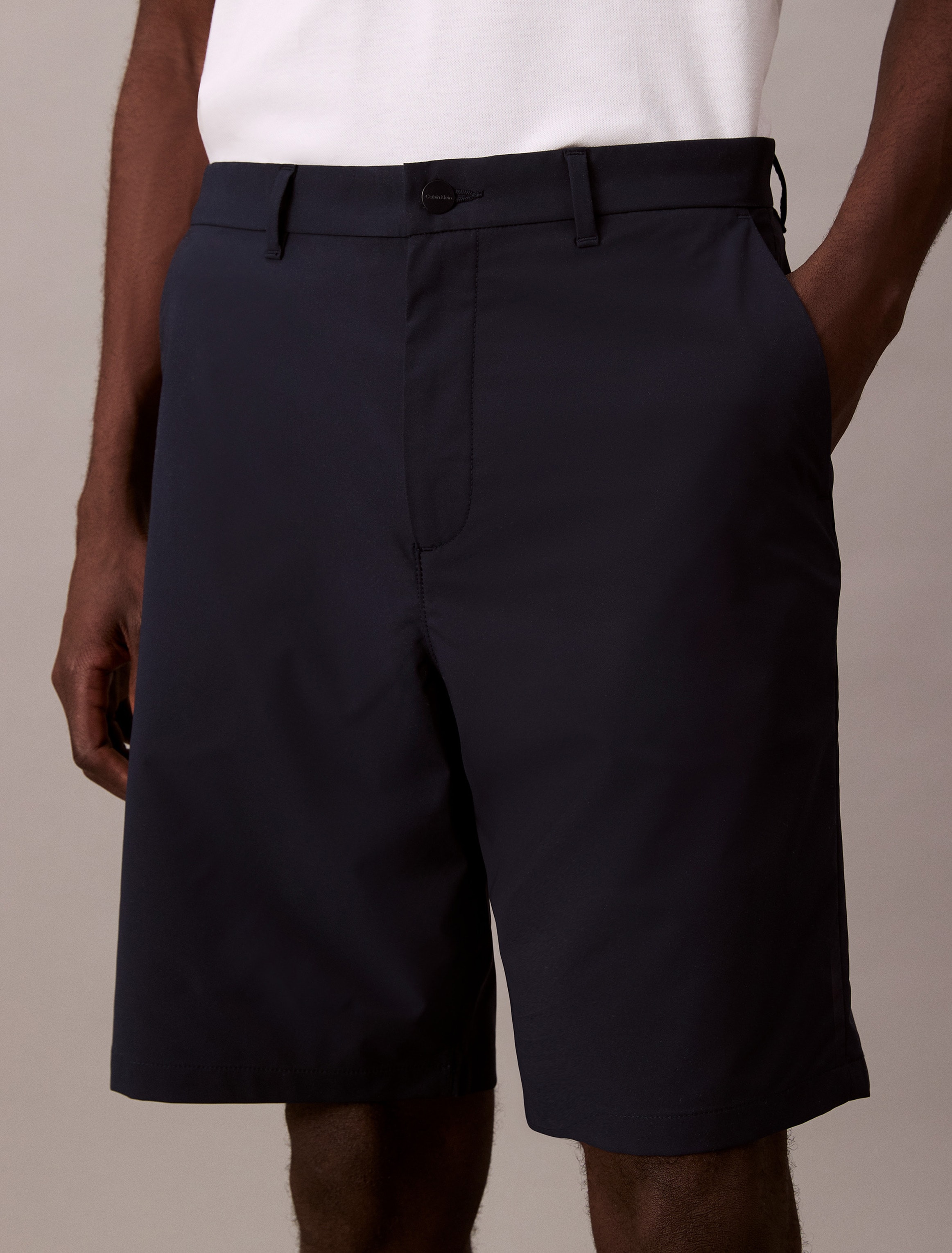 Calvin Klein Shorts »CLASSIC TECH SHORT 9 in«, Mit Gürtelschlaufen