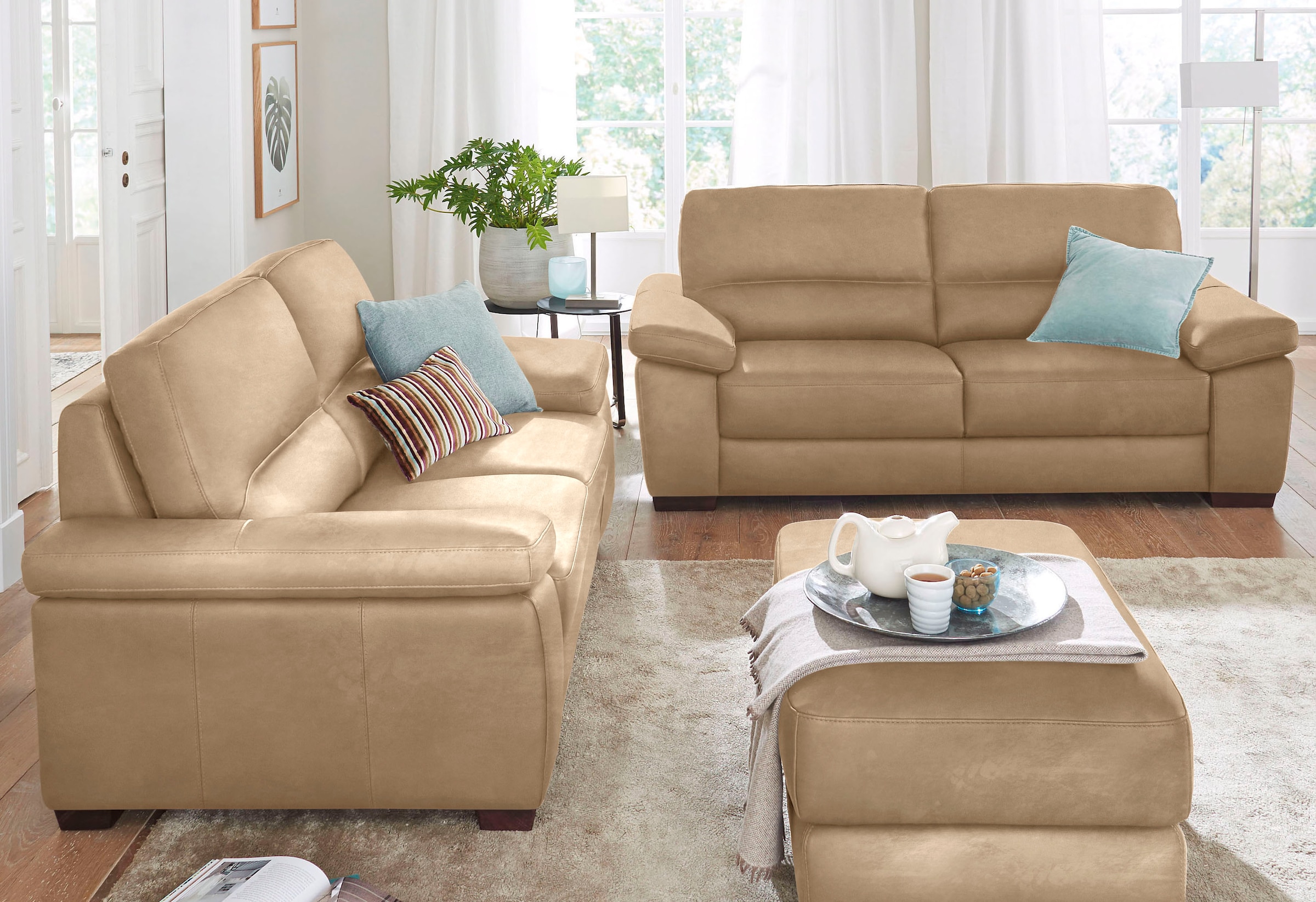 CALIA ITALIA 2-Sitzer »Gaia, Sofa im edlen Design und mit erstklassigem Sitzkomfort«, aus pflegeleichtem Luxus-Microfaser Ginevra Hydro Care