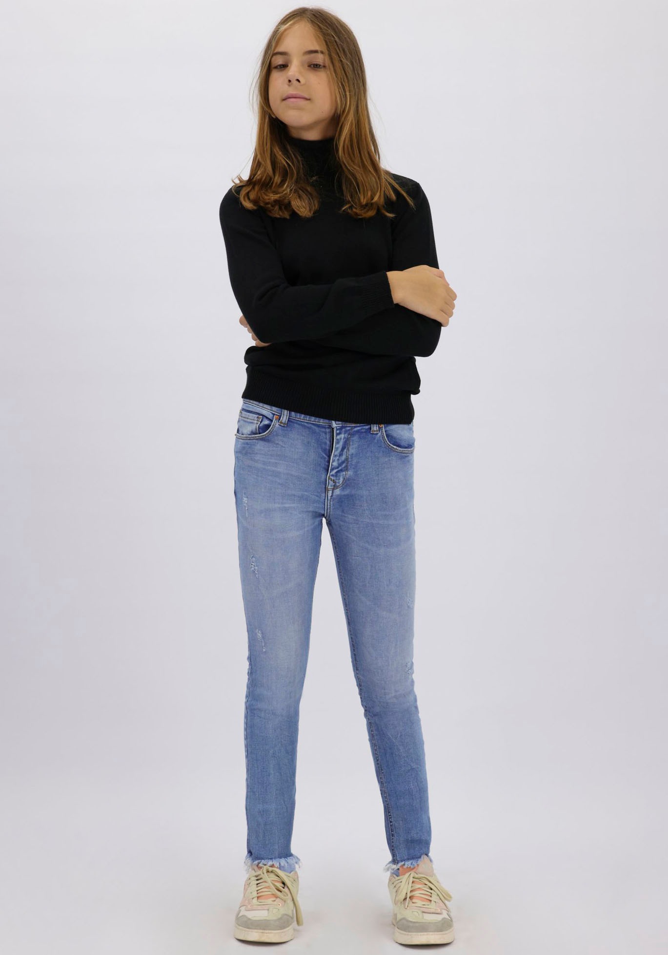 LTB Skinny-fit-Jeans »AMY«, mit Destroyed-Effekten, ♕ for GIRLS bei