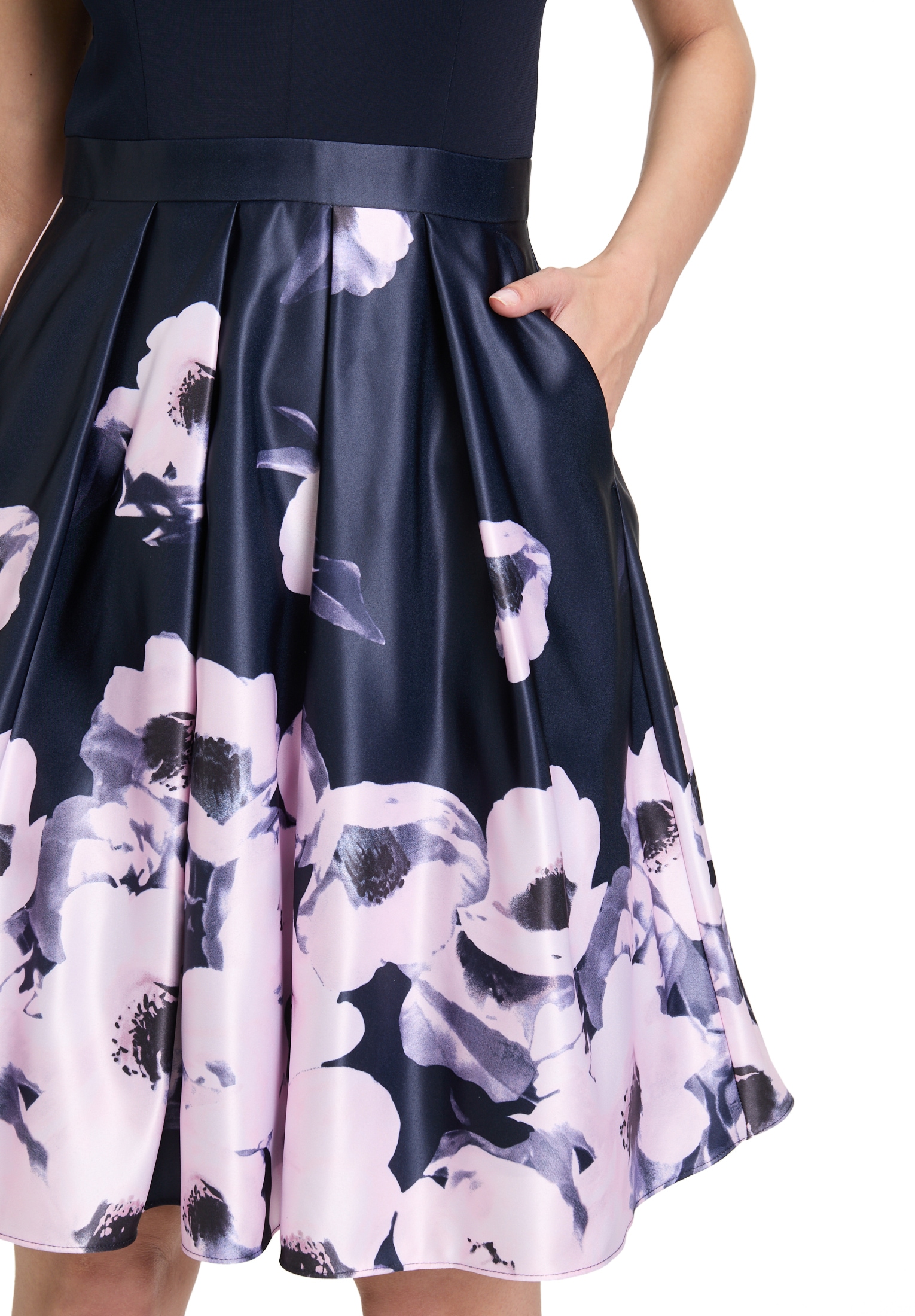 Vera Mont Cocktailkleid »Cocktailkleid mit Blumenprint«