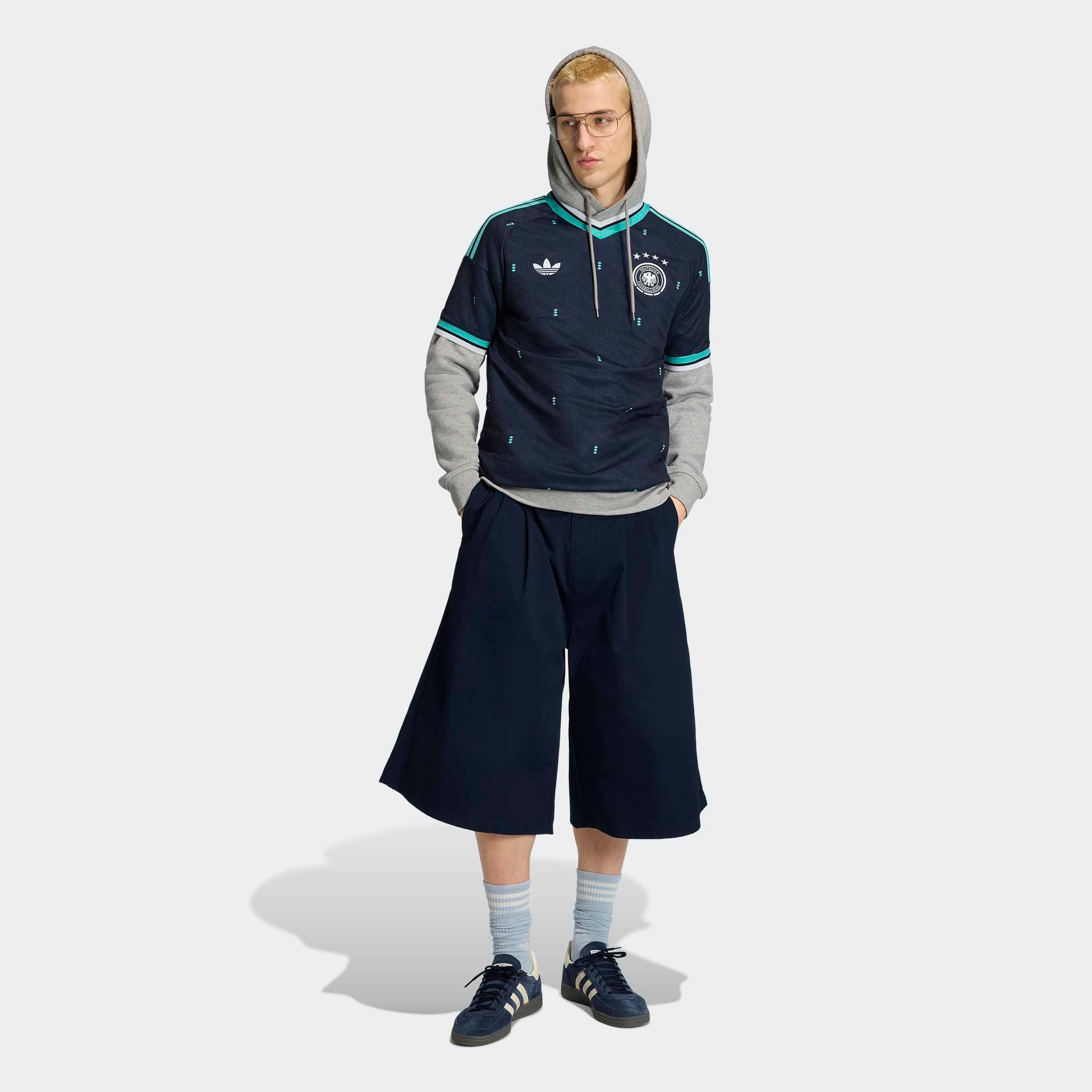adidas Performance Fußballtrikot »DEUTSCHLAND 26 AUSWÄRTSTRIKOT« mit Climacool® Technologie, V-Ausschnitt, mit geripptem Bund