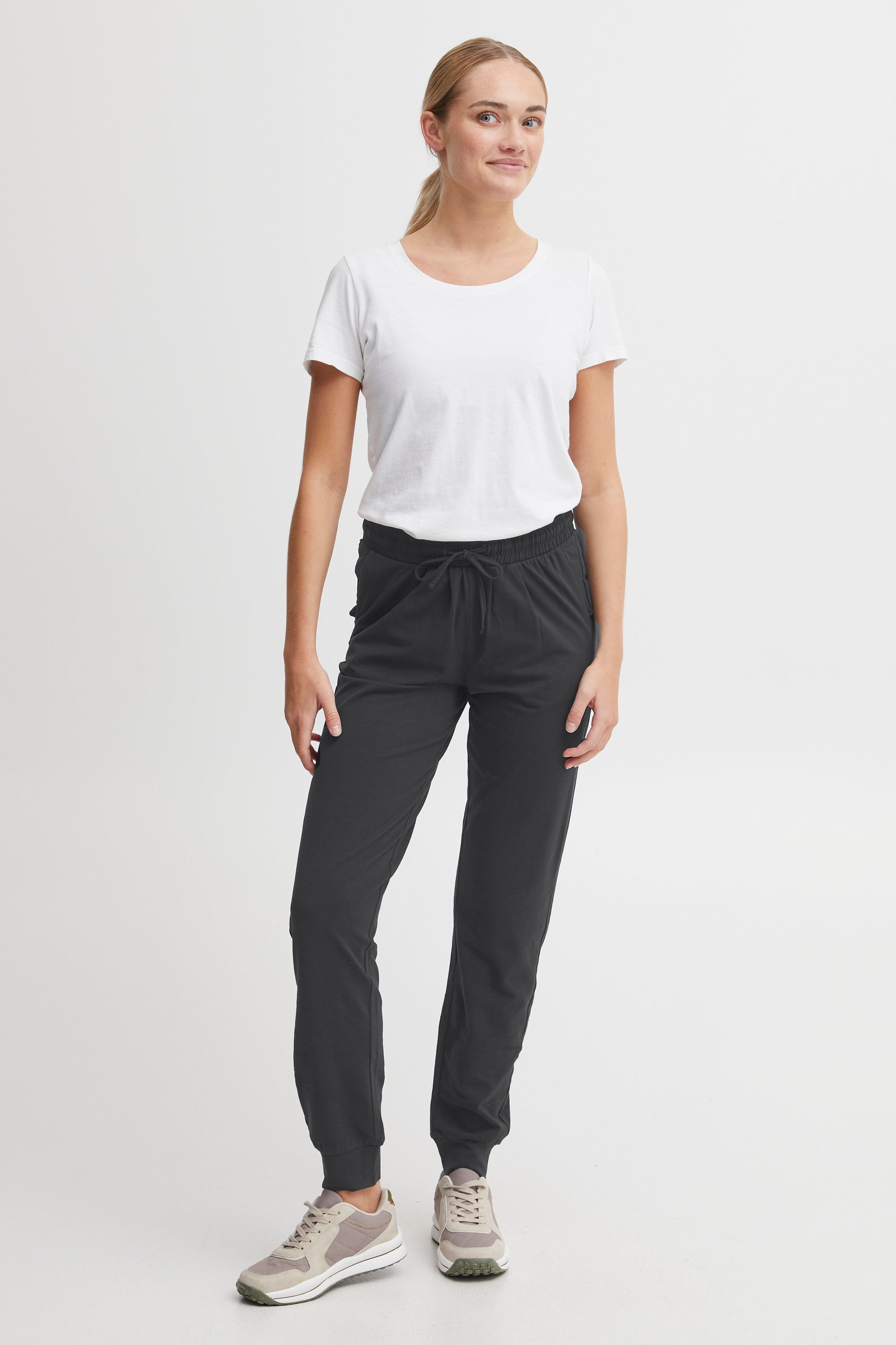 OXMO Stoffhose »Stoffhose OXOdette«