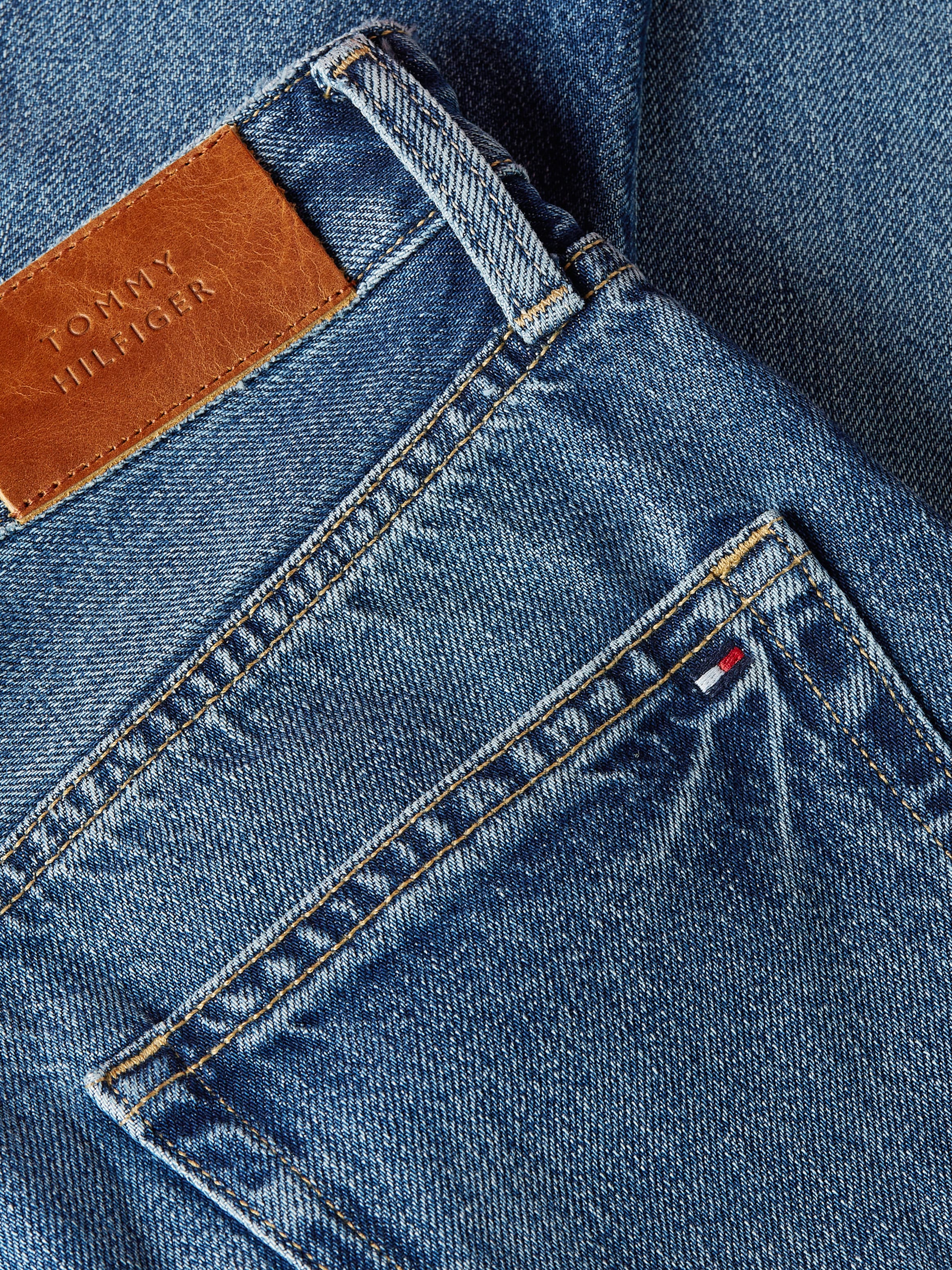 Tommy Hilfiger Straight-Jeans »LOOSE STRAIGHT RW KLO«, mit Lederlogopatch