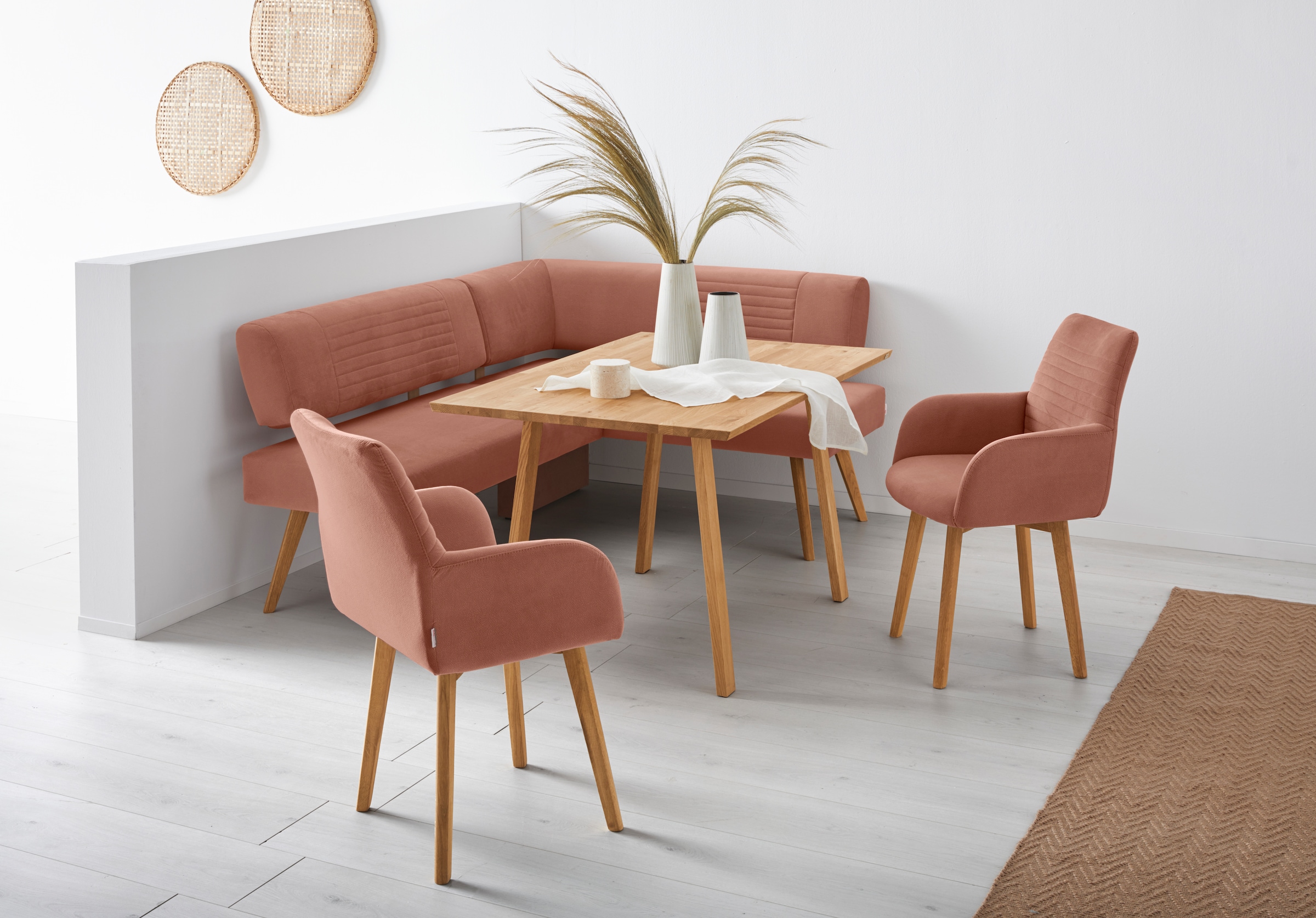 OTTO products Eckbank »Alessja«, Breite langer Schenkel 192 oder 212 cm, Gestell aus Eiche Massivholz