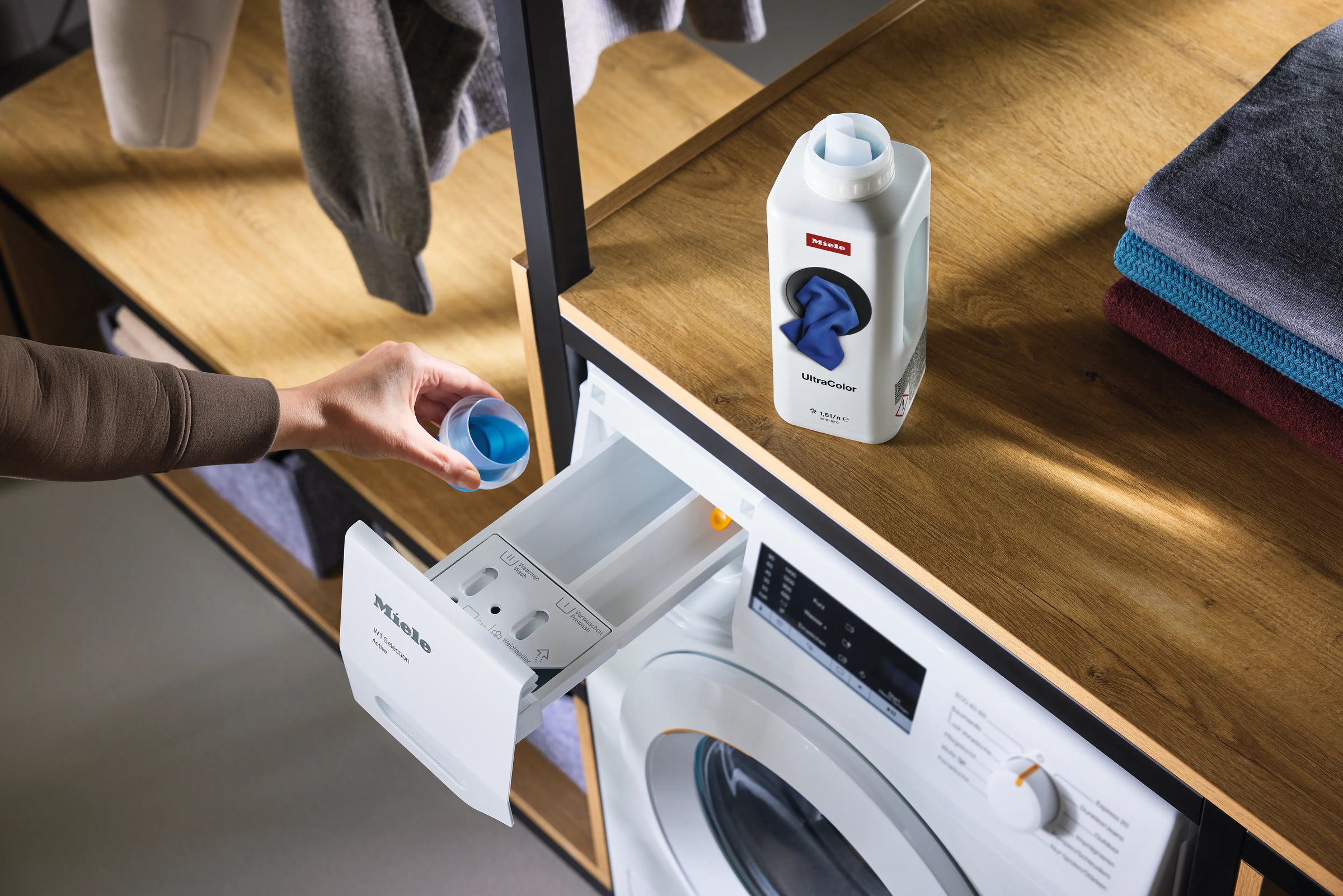 Miele Colorwaschmittel »Aktionsset 4x UltraColor Classic 1,5l«, (Spar-Set, 4 St.)