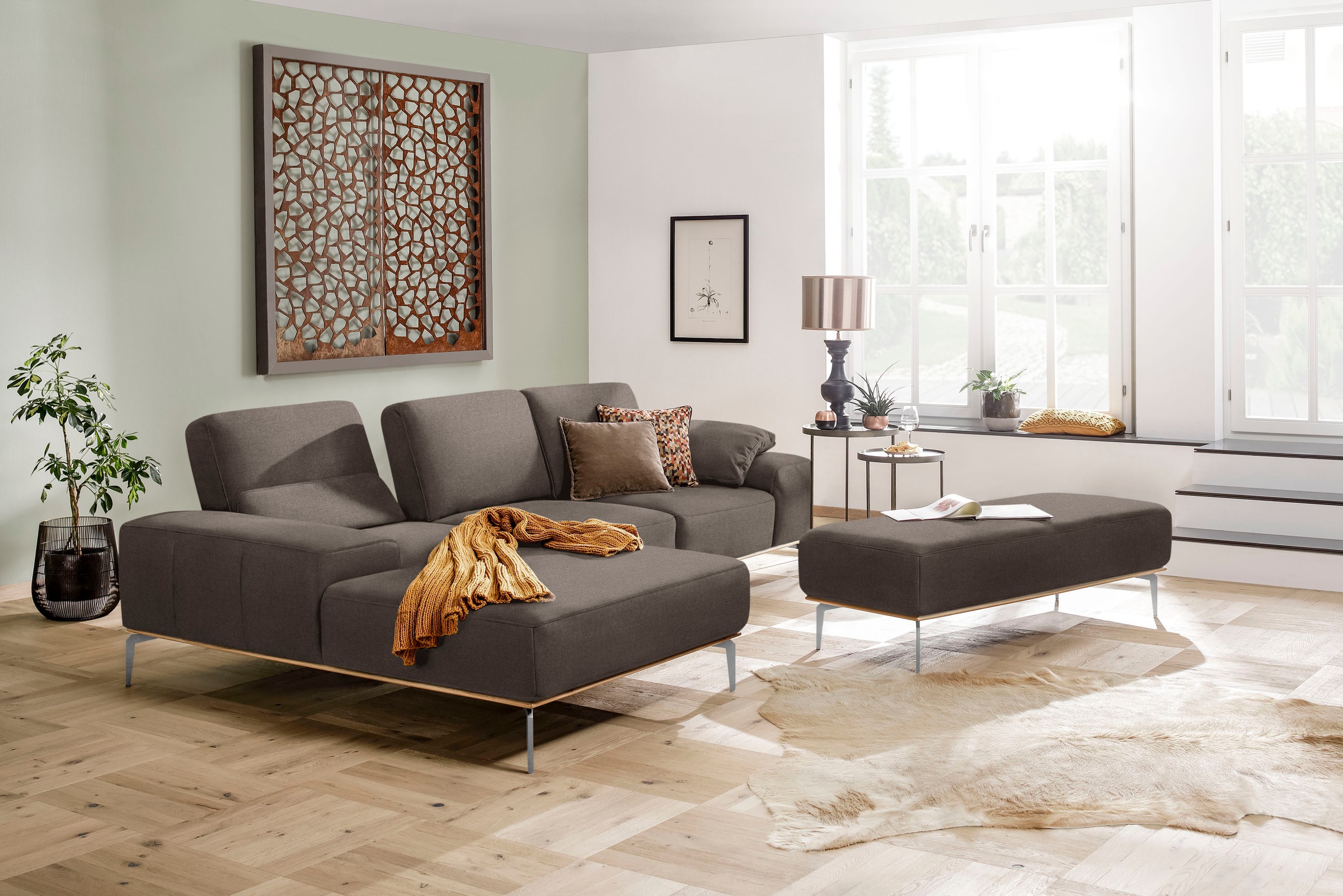 W.SCHILLIG Ecksofa »run, Designsofa, bequem, L-Form«, mit elegantem Holzsockel, Füße in Chrom glänzend, Breite 299 cm