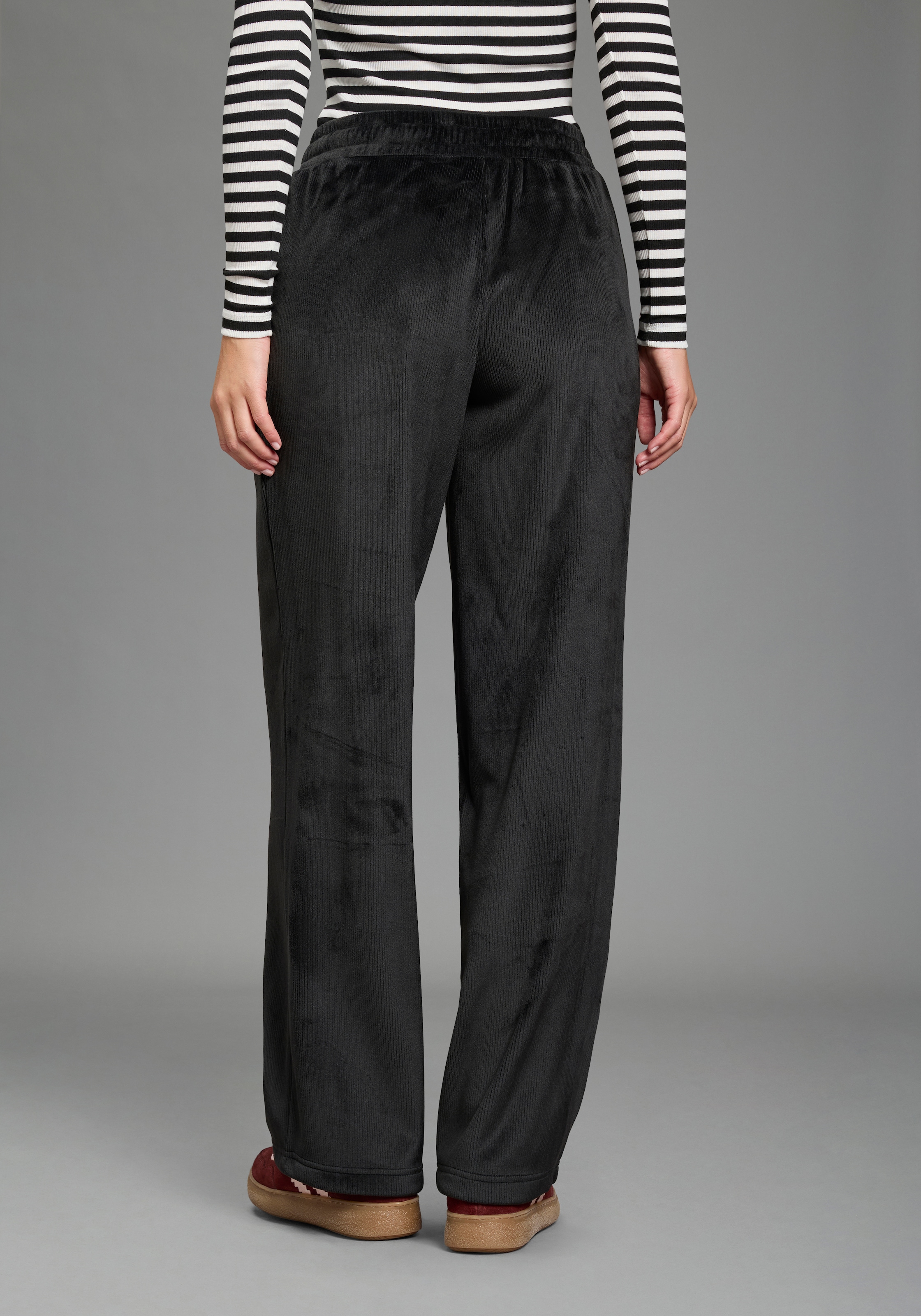 Ocean Sportswear Sweathose  aus elastischer Nickiqualität in Cord-Optik