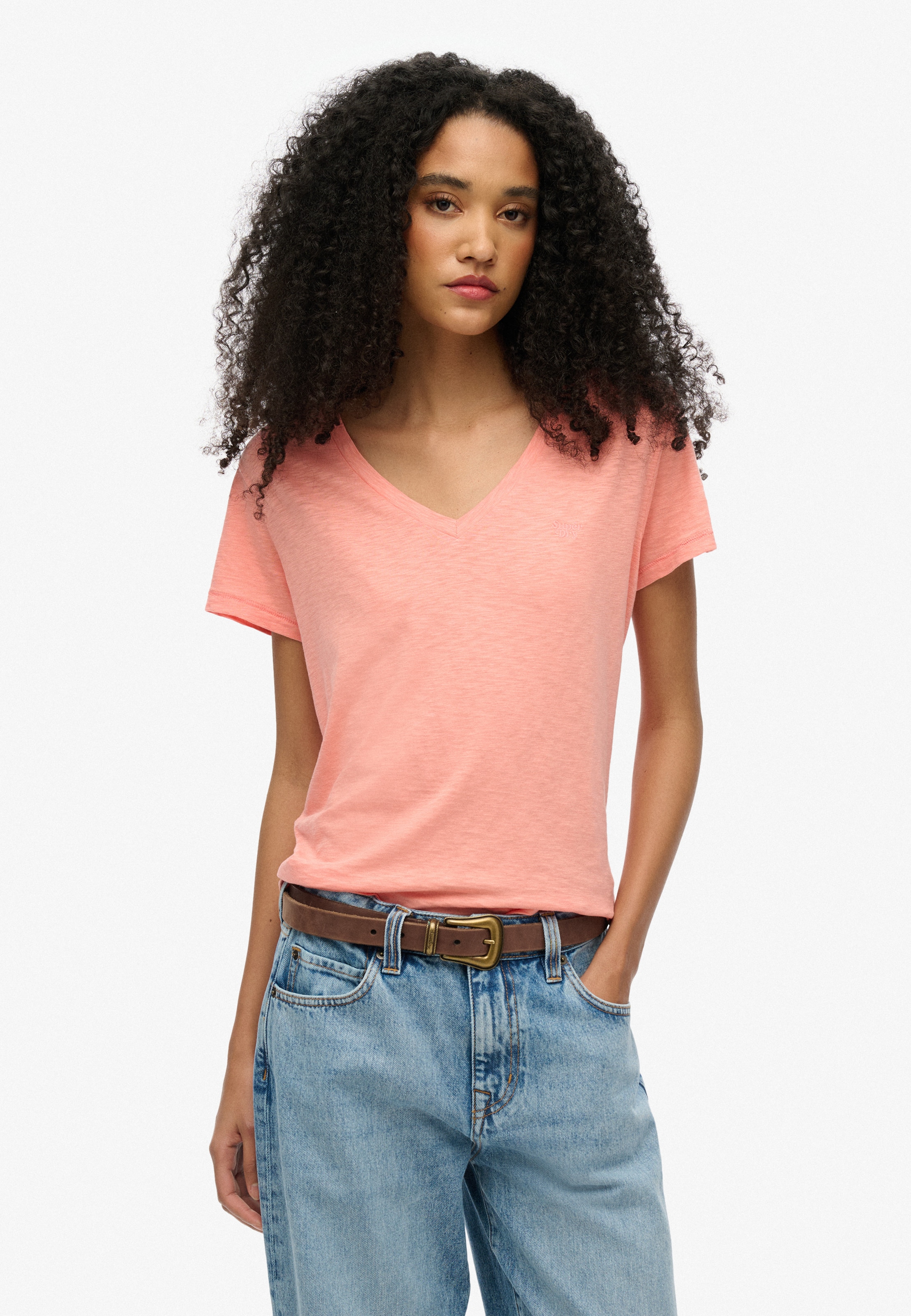 Superdry V-Shirt »STUDIOS SLUB EMB VEE TEE«, strukturiertes T-Shirt mit V-Ausschnitt und Stickerei