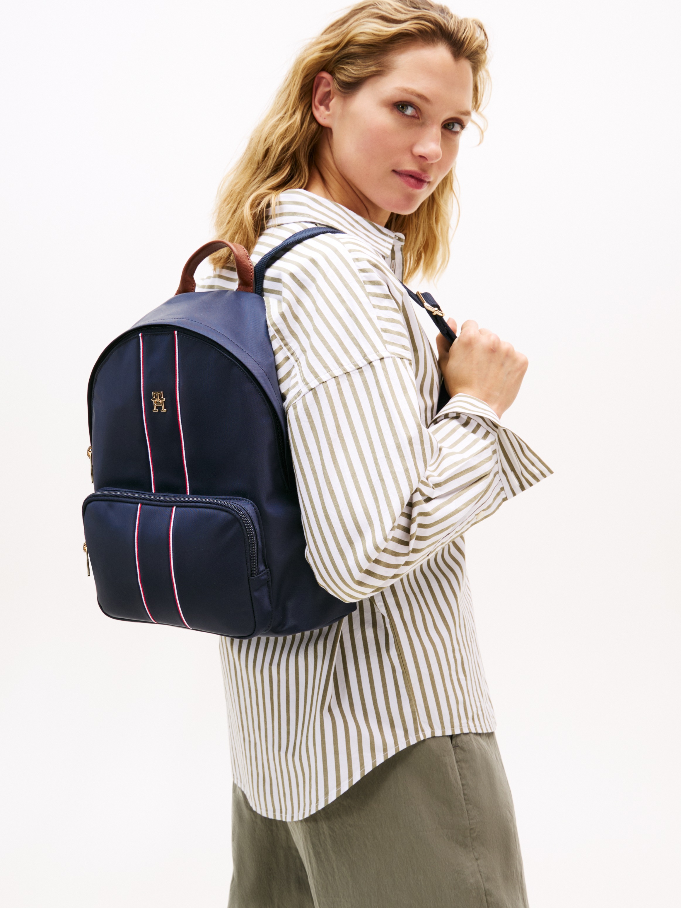 Tommy Hilfiger Rucksack »POPETTE DOME BACKPACK CORP« Unisex Cityrucksack, Businessrucksack mit verstellbaren Tragegurten