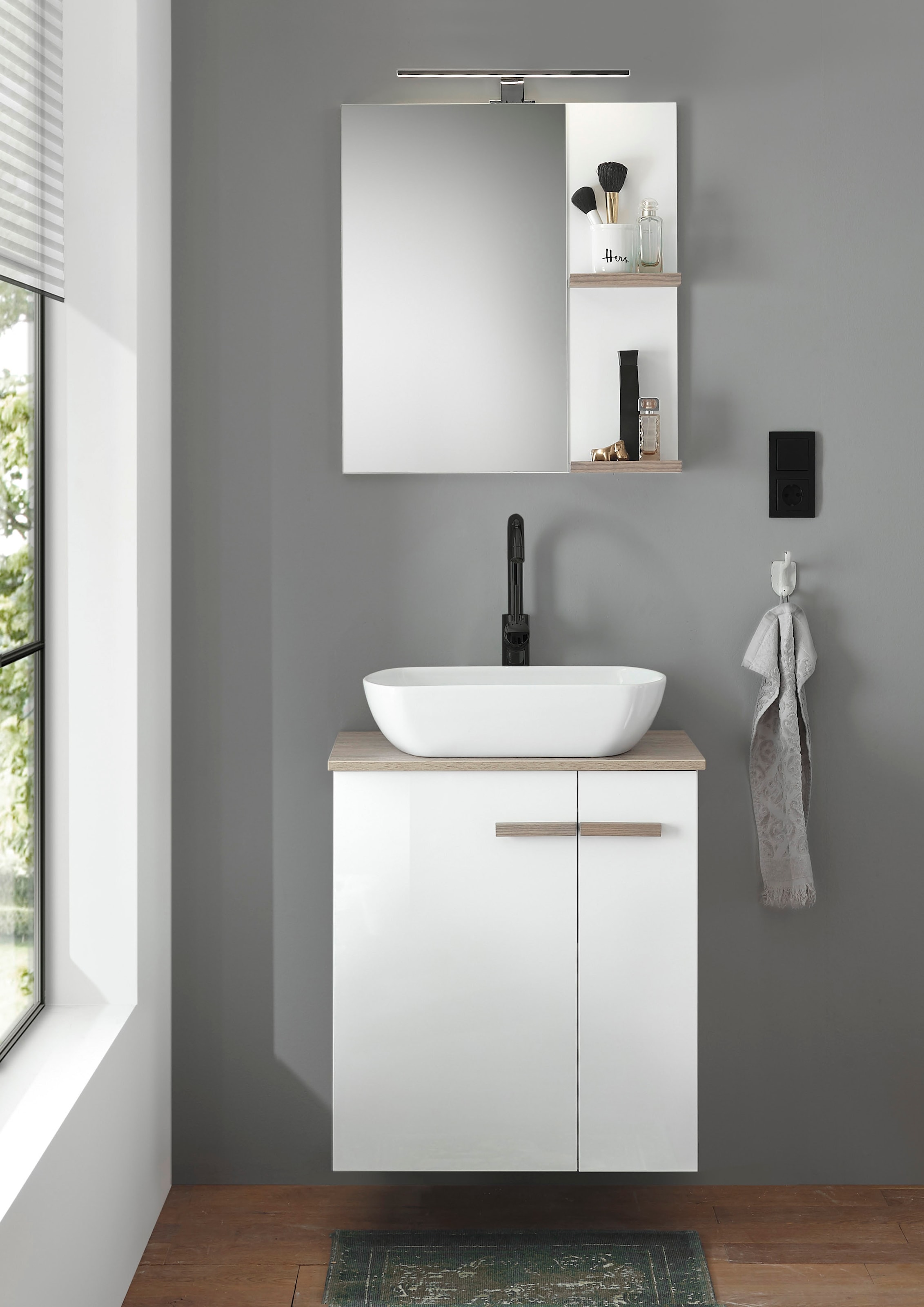 Places of Style Badmöbel-Set »SOLiD«, (2 St.), Breite 60 cm, Waschtisch mit  Aufsatzwaschbecken, Spiegel mit LED auf Rechnung bestellen