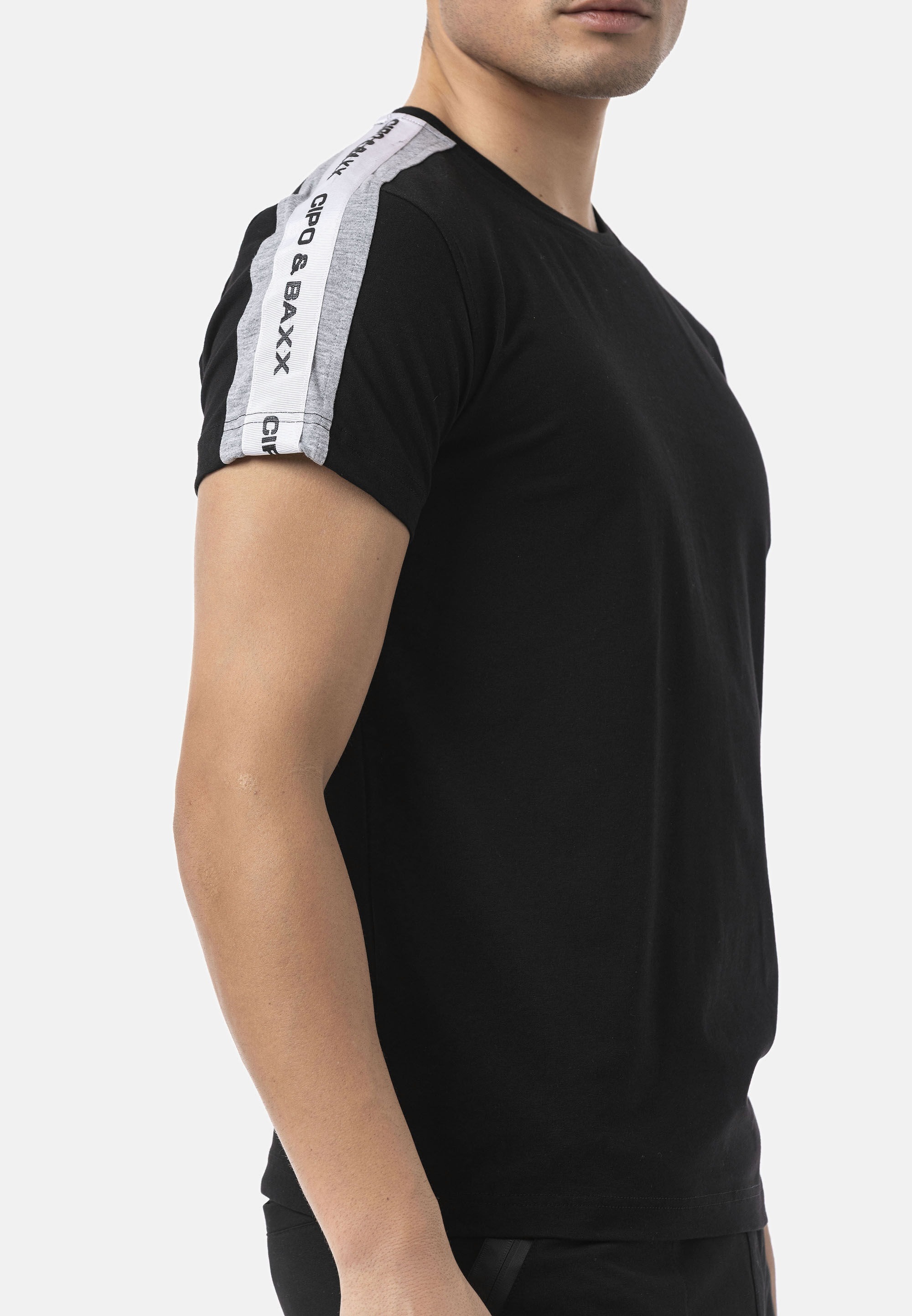 Cipo & Baxx T-Shirt »CT815« Mit Logo-Schriftzug