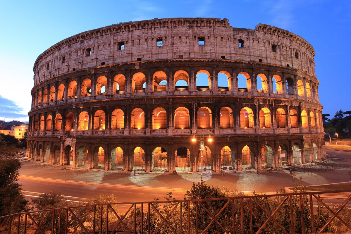 Papermoon, Fototapete »Colosseum«, bunt, Vlies, B/L: 4,5 m m x 2,8 m m - Bahnen: 9 Stk. St., bunt