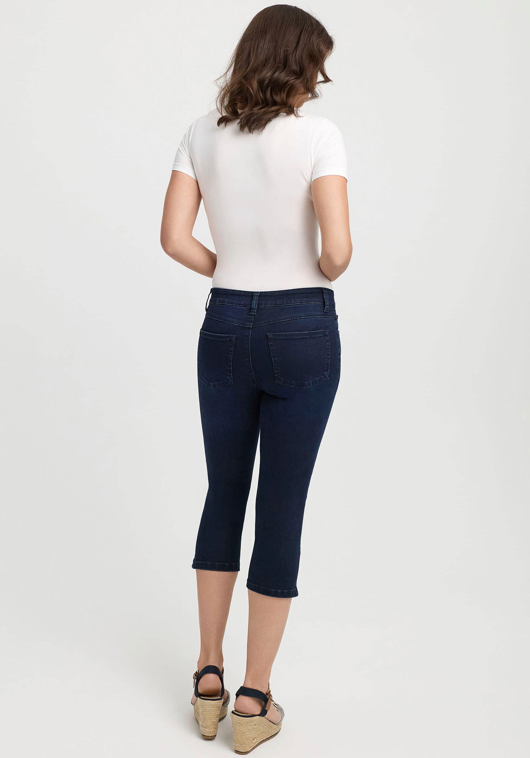 wonderjeans Caprijeans »Capri«, mit kleinen Schlitzen am Beinabschluß