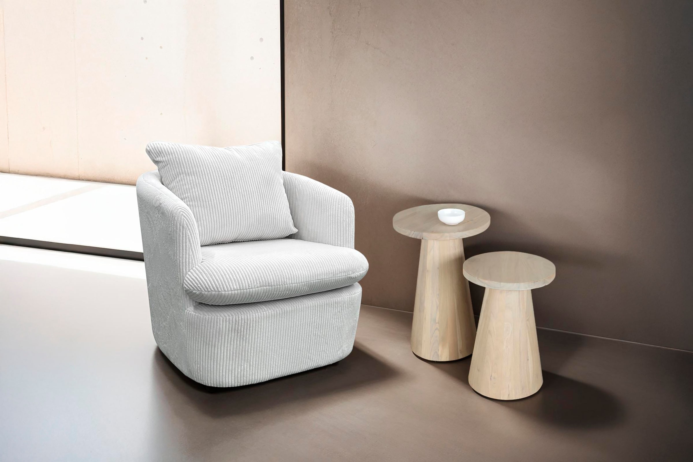 byLIVING Beistelltisch "Cone" aus Massivholz in schwarz oder white wash, verschiedenen Größen