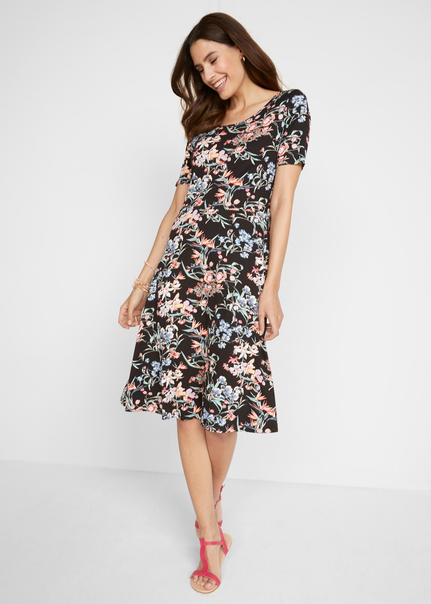 bonprix Jerseykleid für warme Tage, aus Viskose mit Elasthan, A-Linien-Schnitt