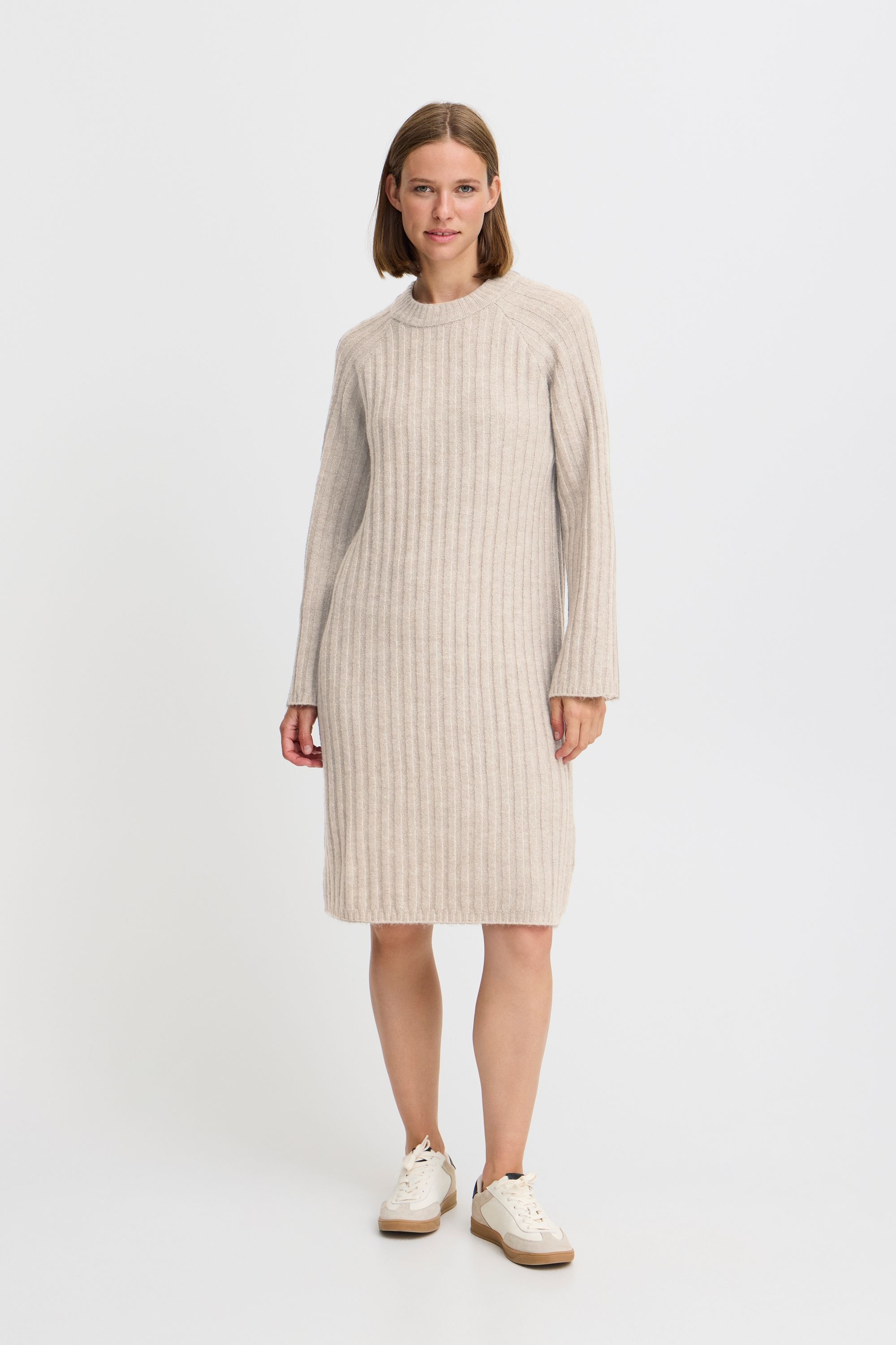 b.young Strickkleid »Strickkleid BYMARIANNE SHORT DRESS -«