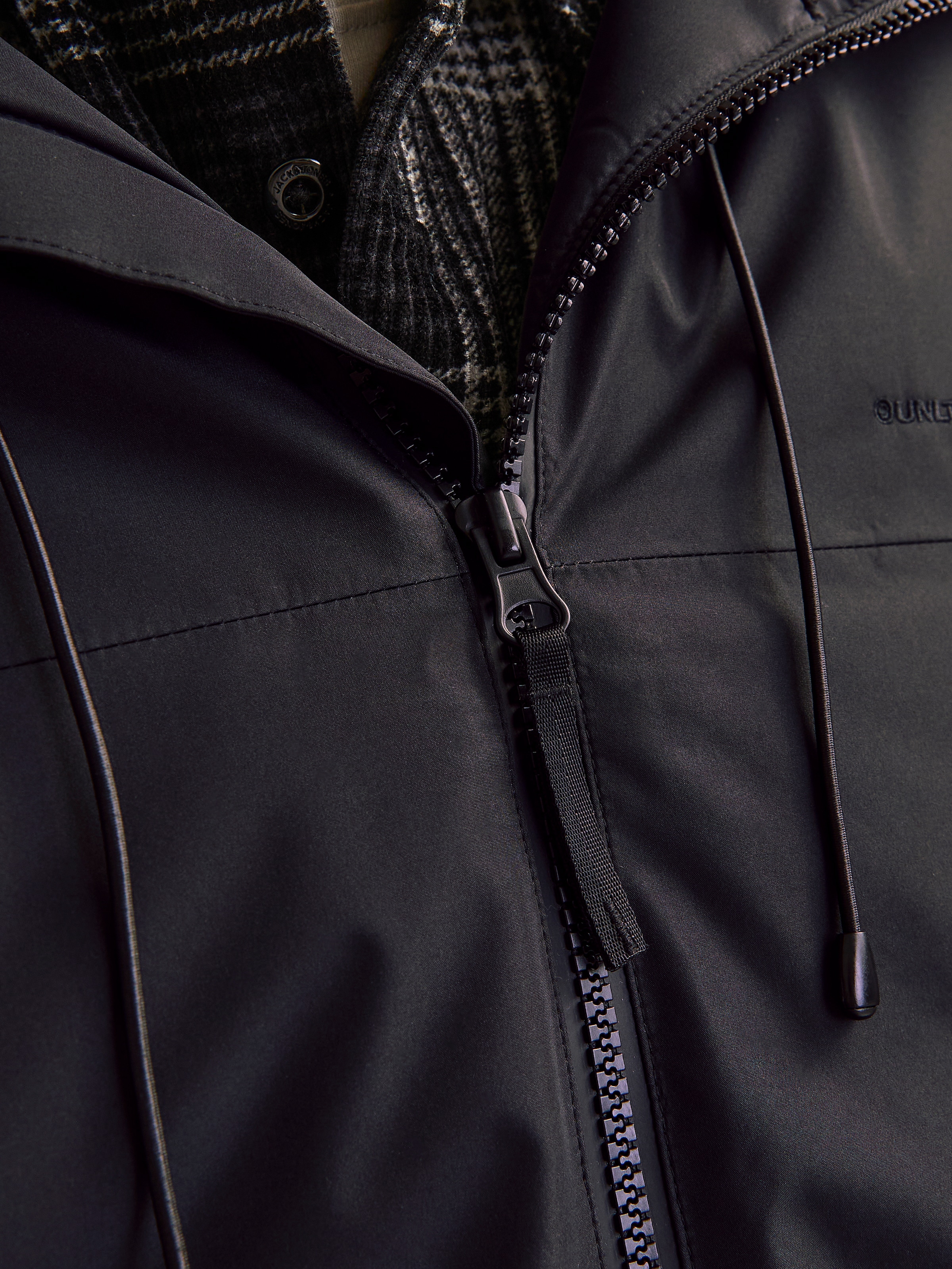 Jack & Jones Outdoorjacke »JCOSUMMIT PADDED SHELL JACKET SN«, mit Kapuze