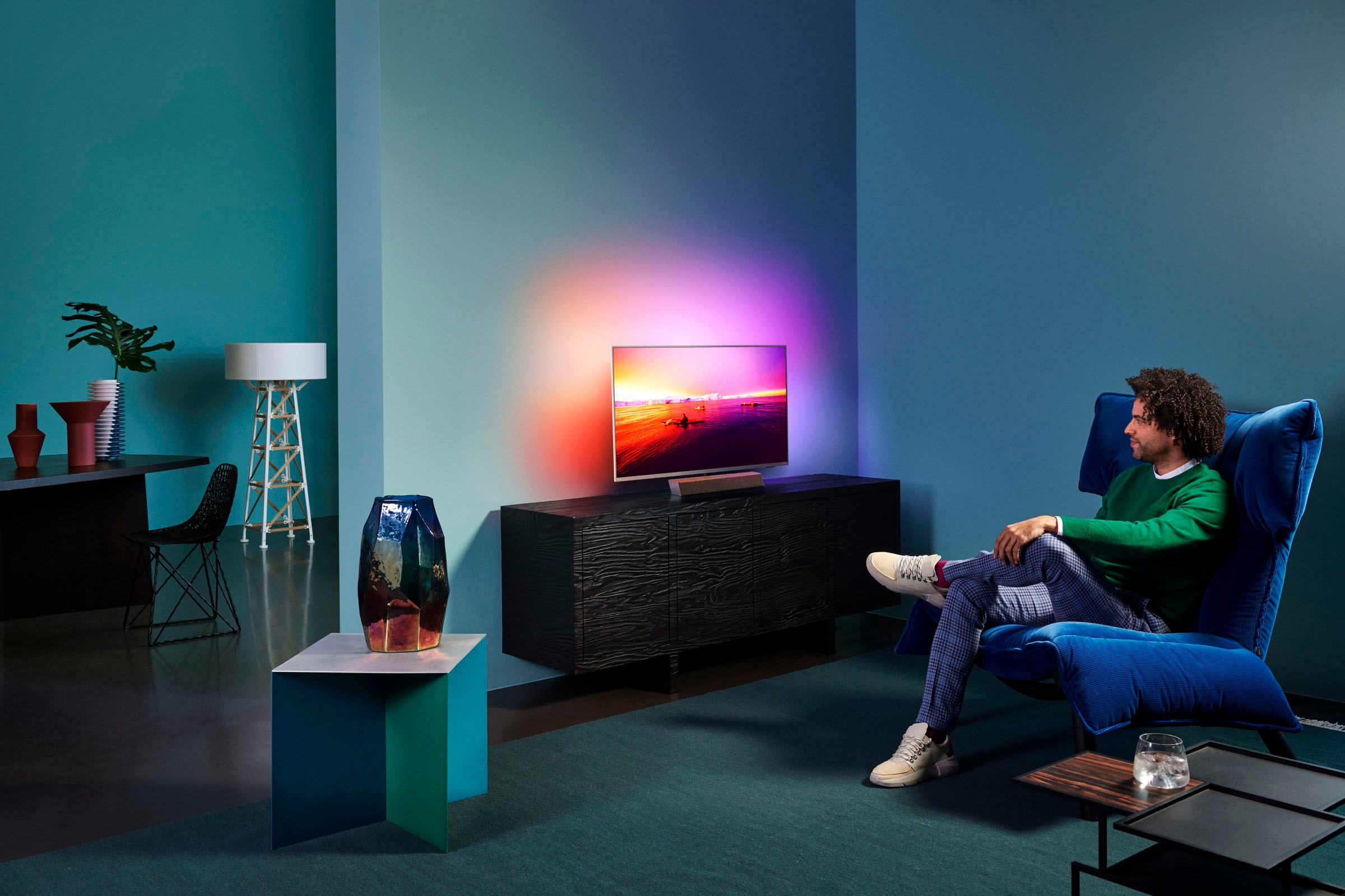 Philips LED-Fernseher, 108 cm/43 Zoll, 4K Ultra HD, Smart-TV, 3-seitiges Ambilight