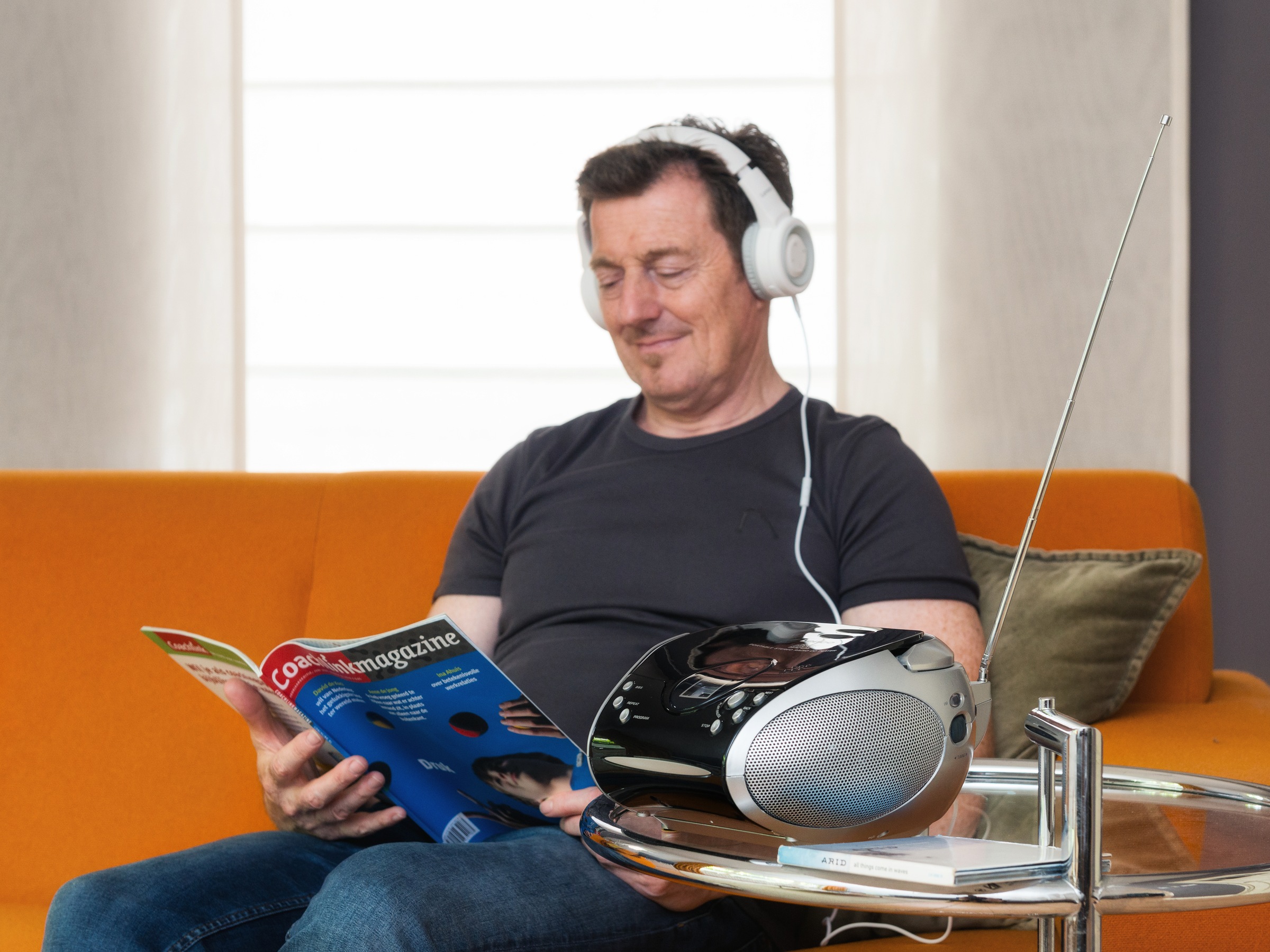 Lenco Boombox »SCD-24« ( FM-Tuner ) tragbar, CD‑Player, Teleskopantenne, programmierbarer Speicher