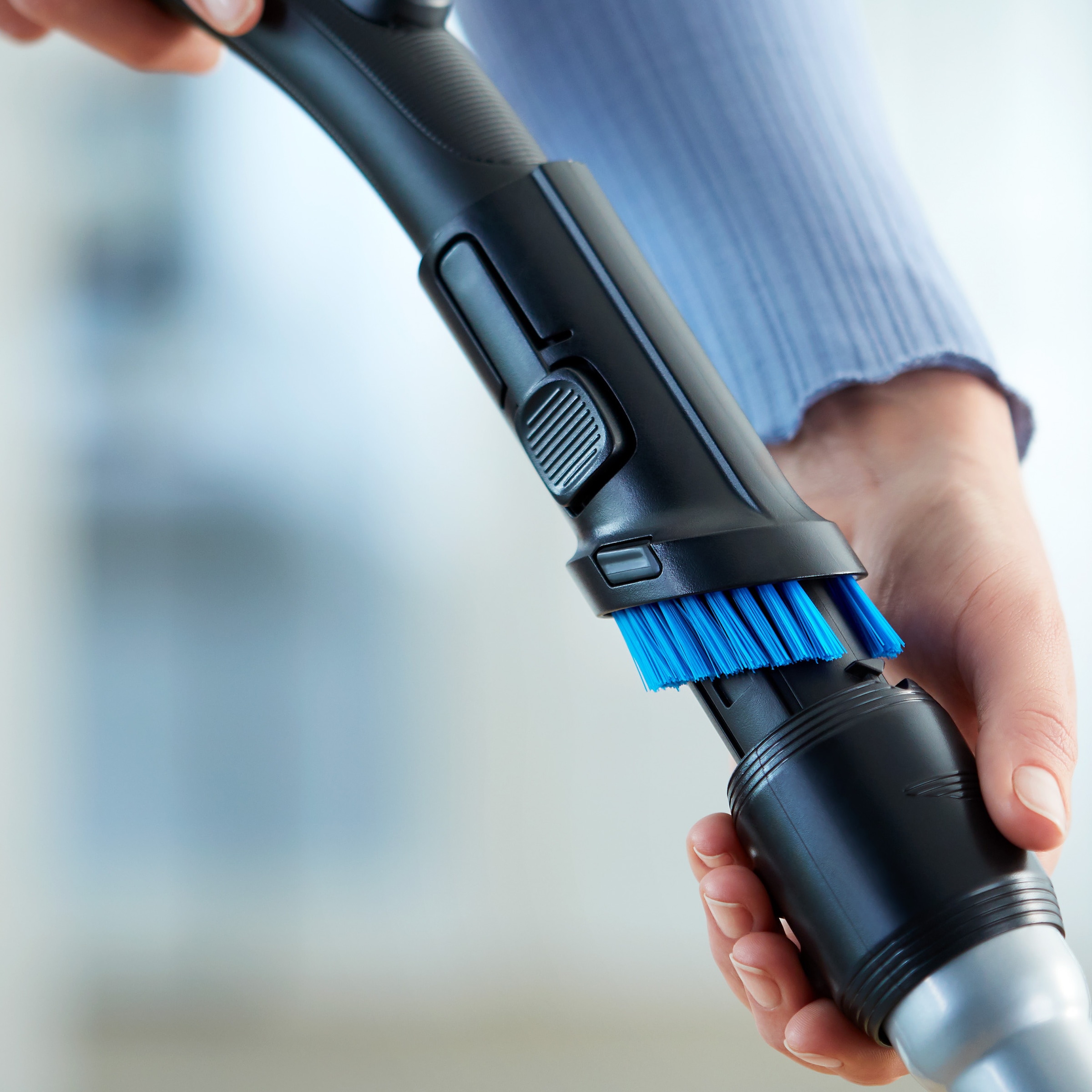 Philips Bodenstaubsauger »FC9745/09 Power Pro Expert« 900 W beutellos Allergiefilter, mit 2 l Fassungsvermögen und TriActive+-Düse