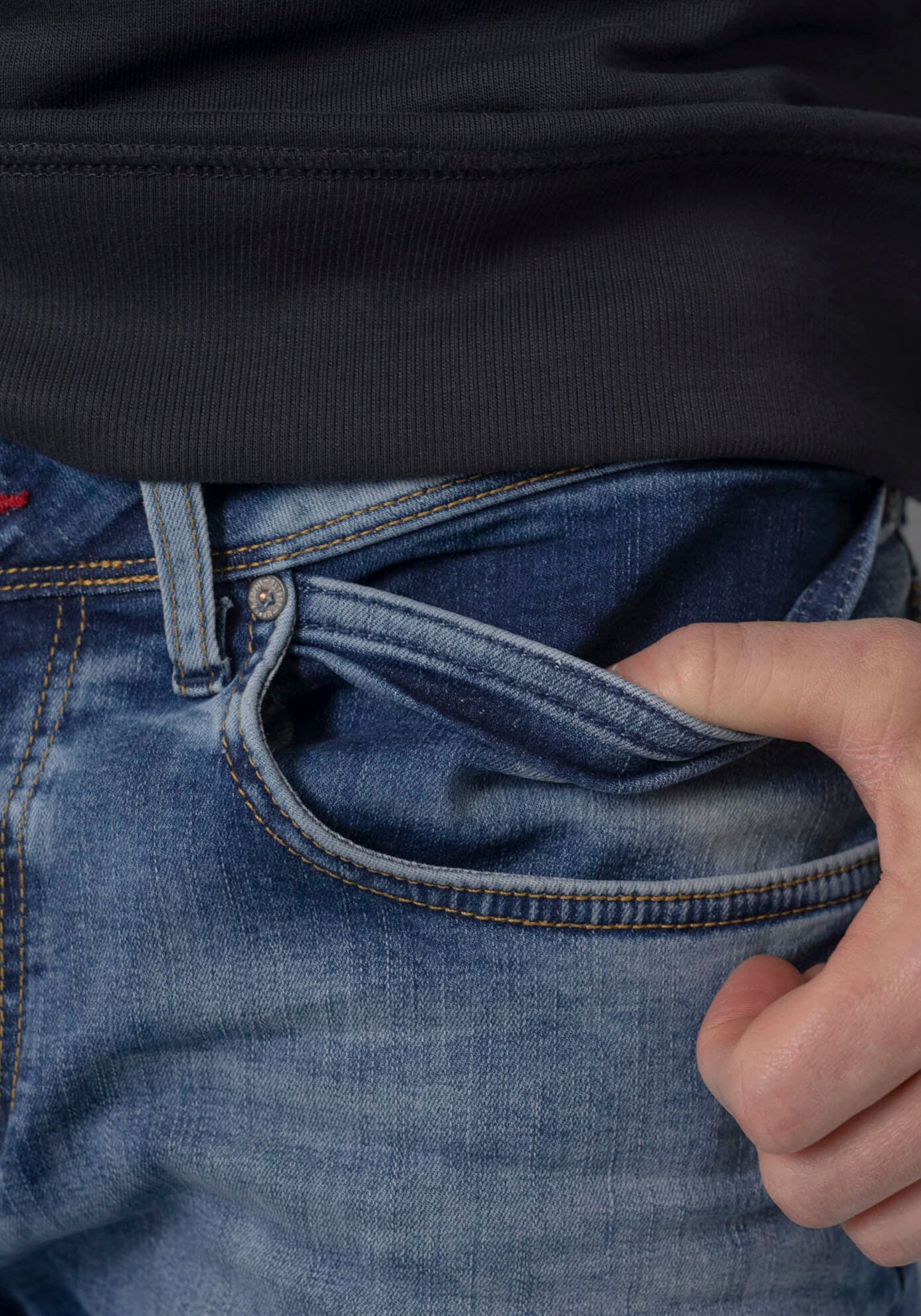 Petrol Industries Regular-fit-Jeans »RUSSEL« mit Fade-out Effekten