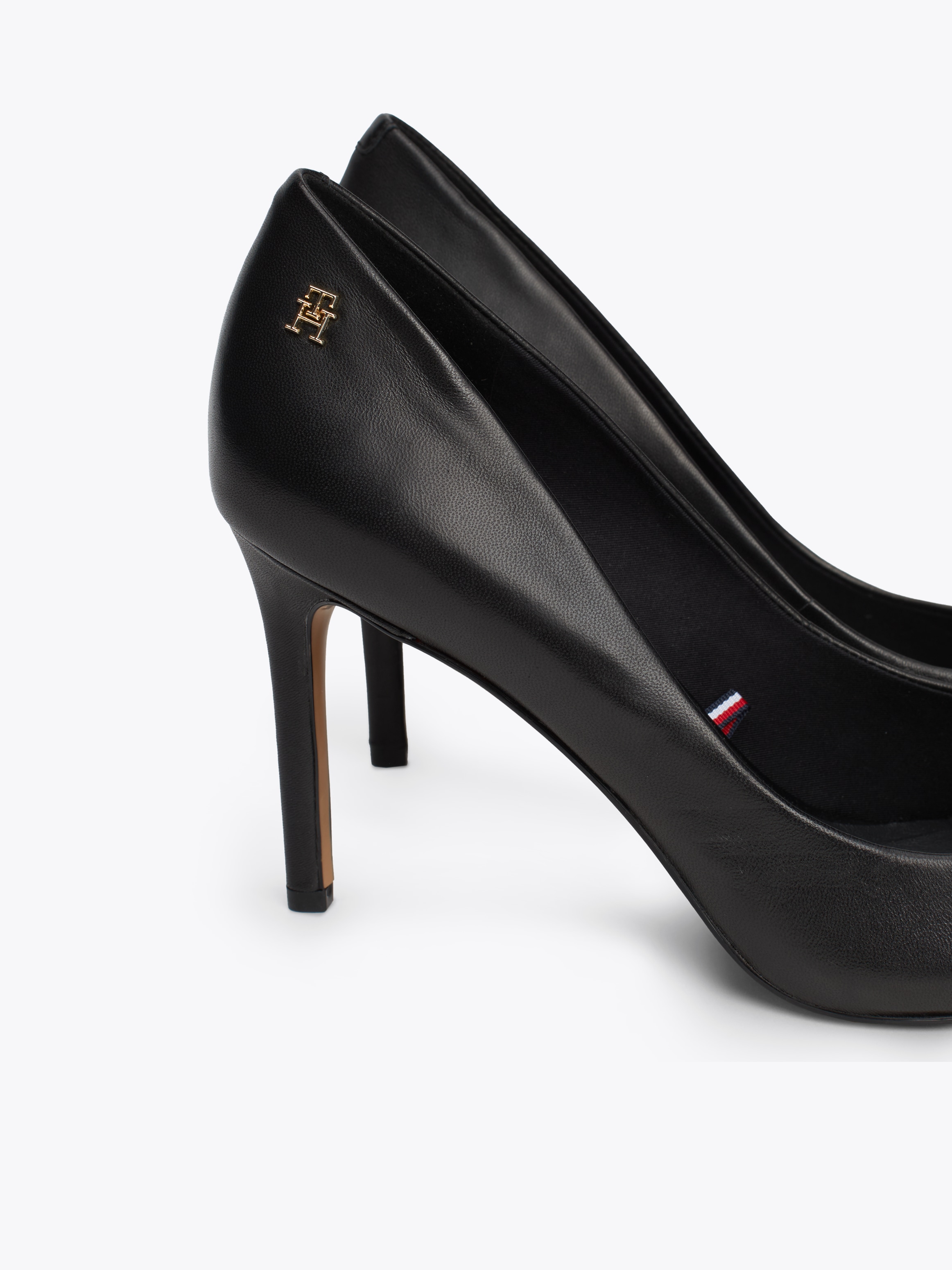 Tommy Hilfiger High-Heel-Pumps »ESSENTIAL POINTED PUMP«, Stilettoabsatz, Abendschuh, Partyschuh in schmaler Form