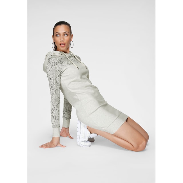 KangaROOS Sweatkleid, mit schönem Print im Ärmel- und Brustbereich bei ♕