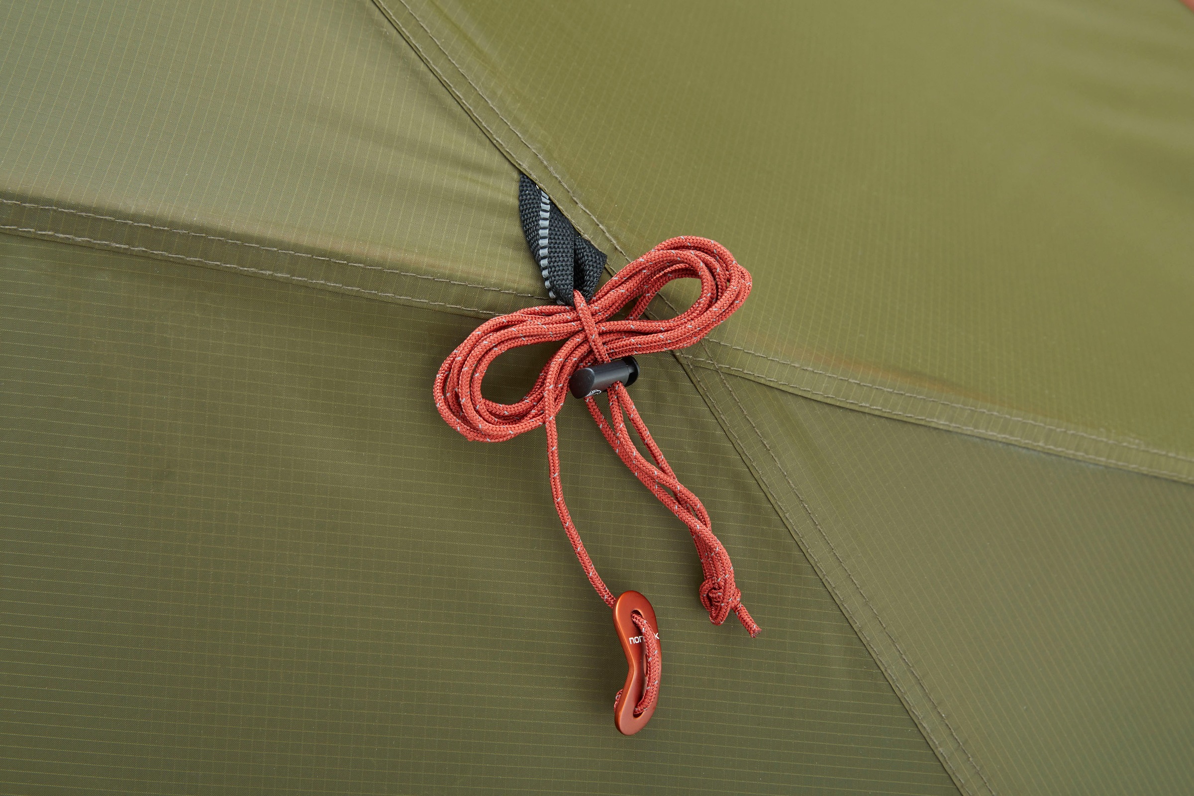 Nordisk Tunnelzelt »Halland 2 PU Tent Dark Olive«, 2 Personen, (Packung, 1 tlg.)