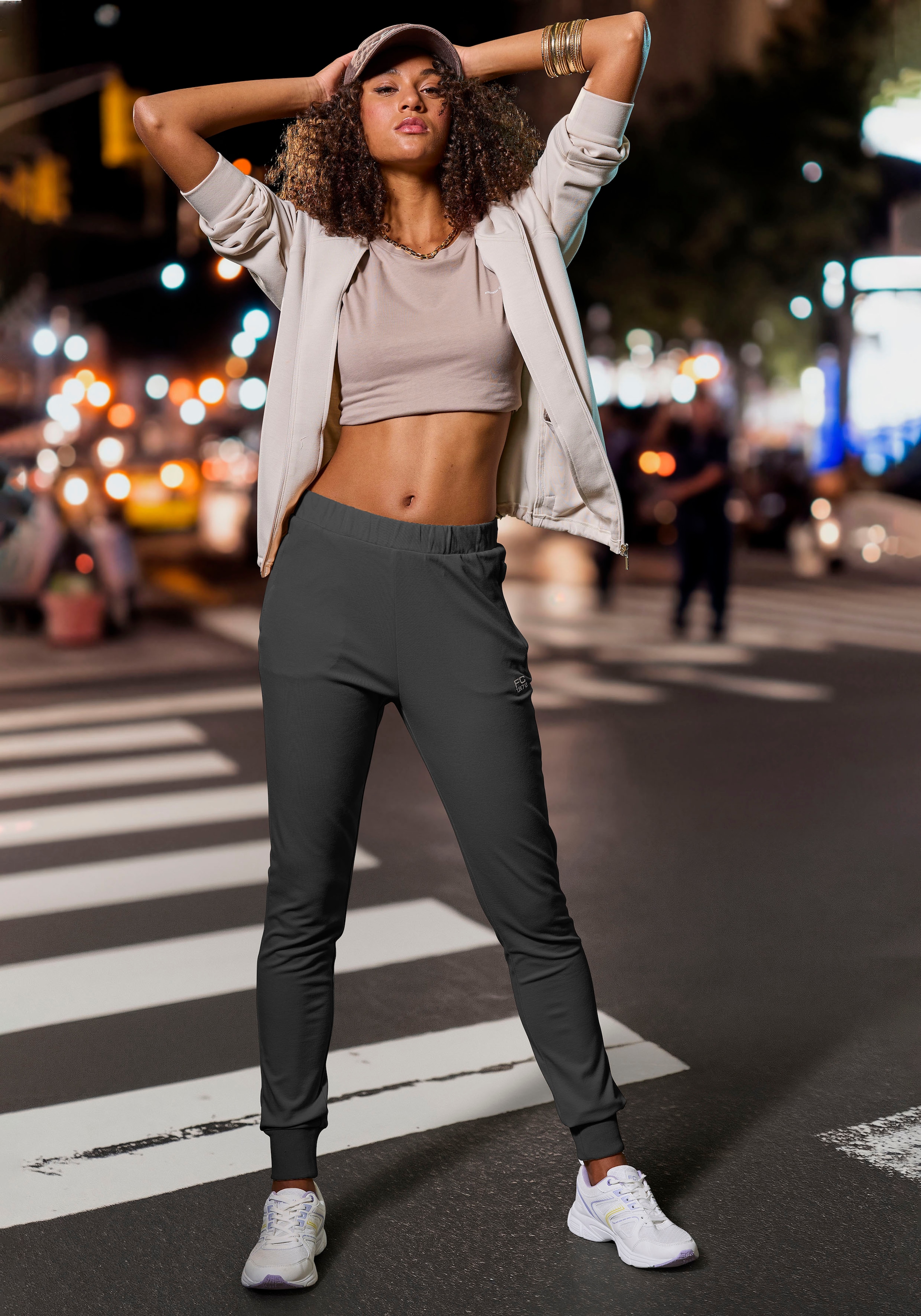French Connection Loungepants, schmale sportive Form, weich fließend
