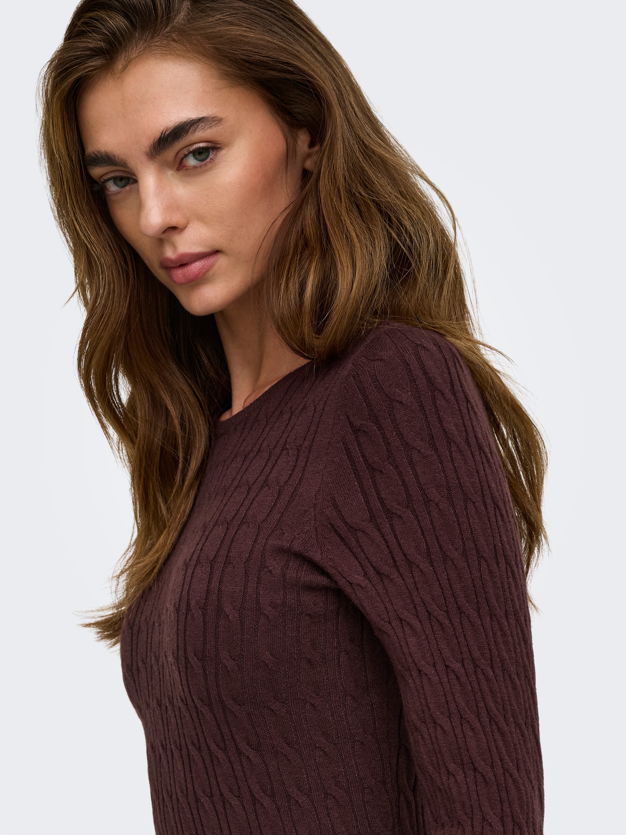 ONLY Strickkleid »ONLIBI LS O-NECK CABLE DRESS CC KNT« Viskosemischung, regular fit