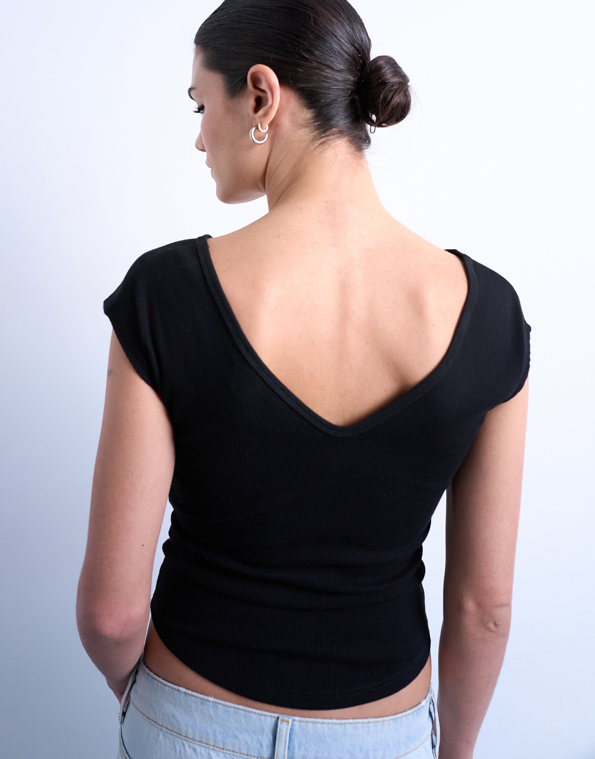 TOPSHOP V-Shirt »TSLISSY SS V-NECK T-SHIRT JRS NOOS« Baumwollmischung, slim fit