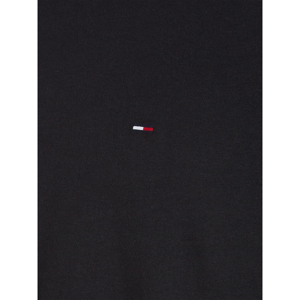 Tommy Jeans T-Shirt »TJM ESSENTIAL SOLID TEE«, Regular Fit mit Rundhalsausschnitt und dezenter Logo-Flag