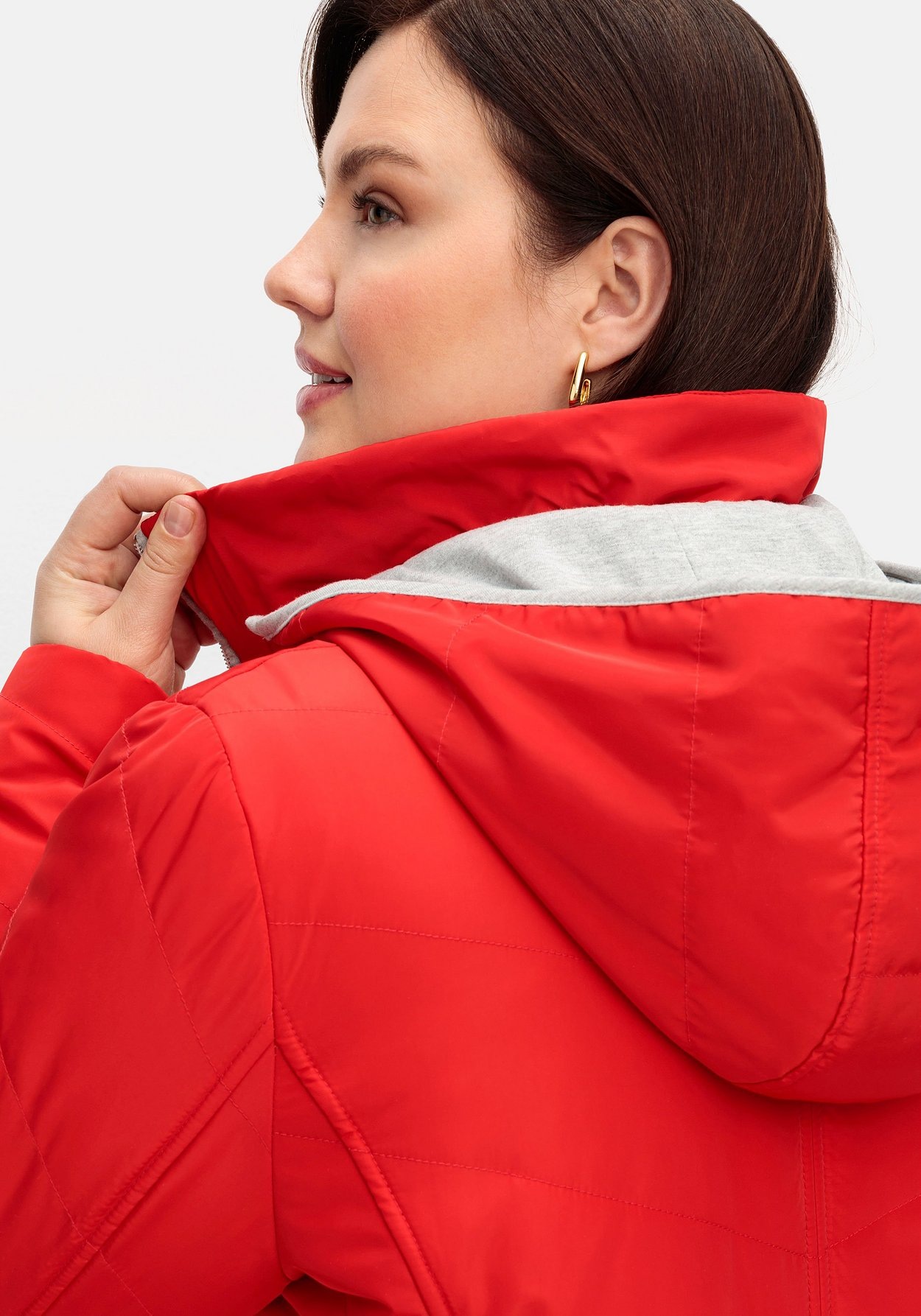 Sheego Steppjacke »Longsteppjacke leicht wattiert und wasserabweisend«