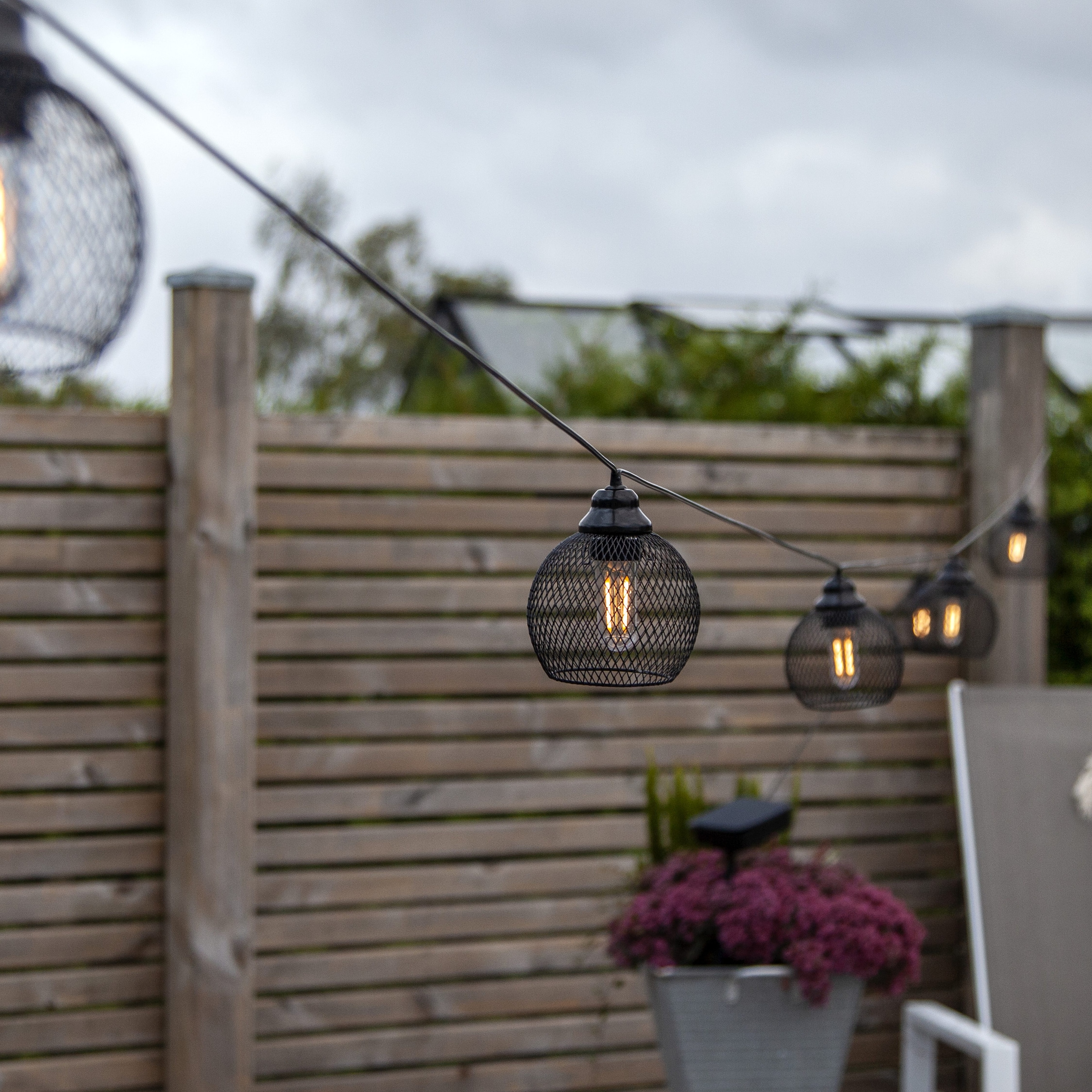 Parforce Traditional Hunting LED-Lichterkette »Sunlight - 8 light« 8 Stk.-flammig Metall, je ca. Ø 10,5 cm, 7 m Länge, Akku, Vierfarb-Karton