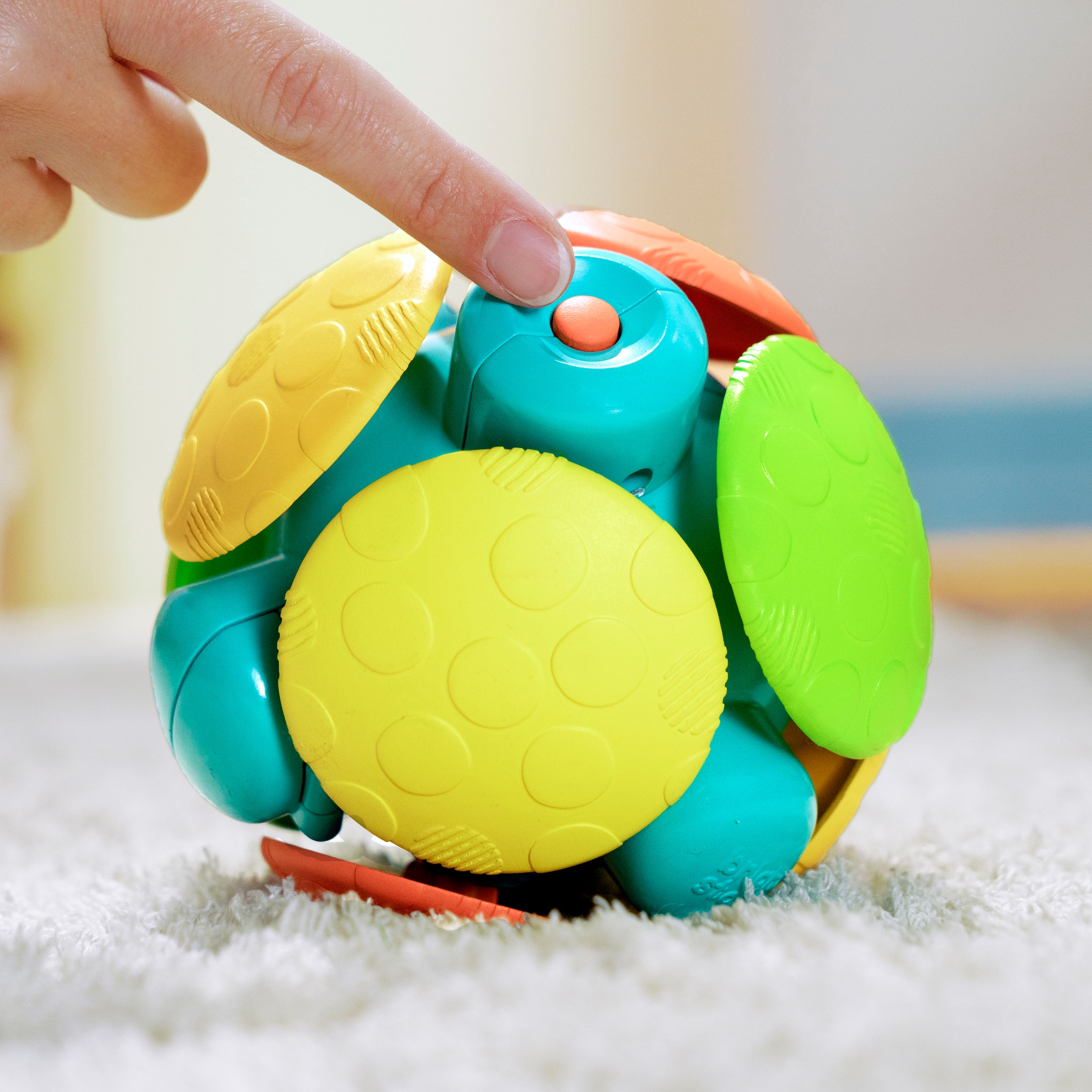 Bright Starts Greifspielzeug »Wobble Bobble™ Crawl & Chase Ball«