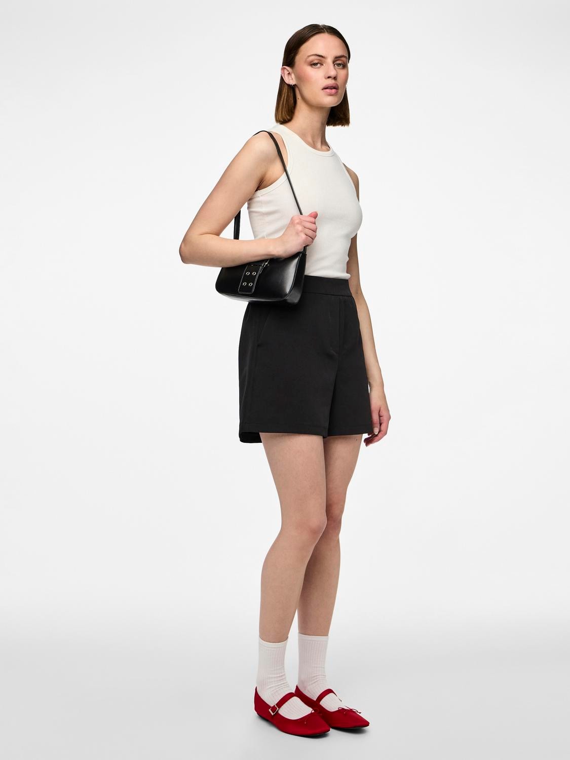 pieces Shorts »PCBOZZY HW SHORTS NOOS BC«