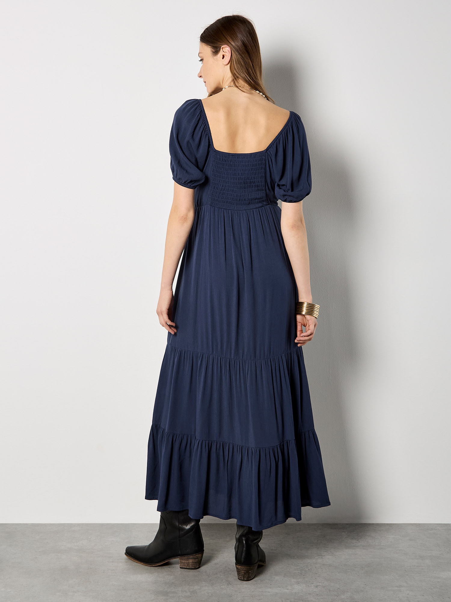 Apricot Maxikleid »Maxikleid mit Stufenrock« in Knitteroptik