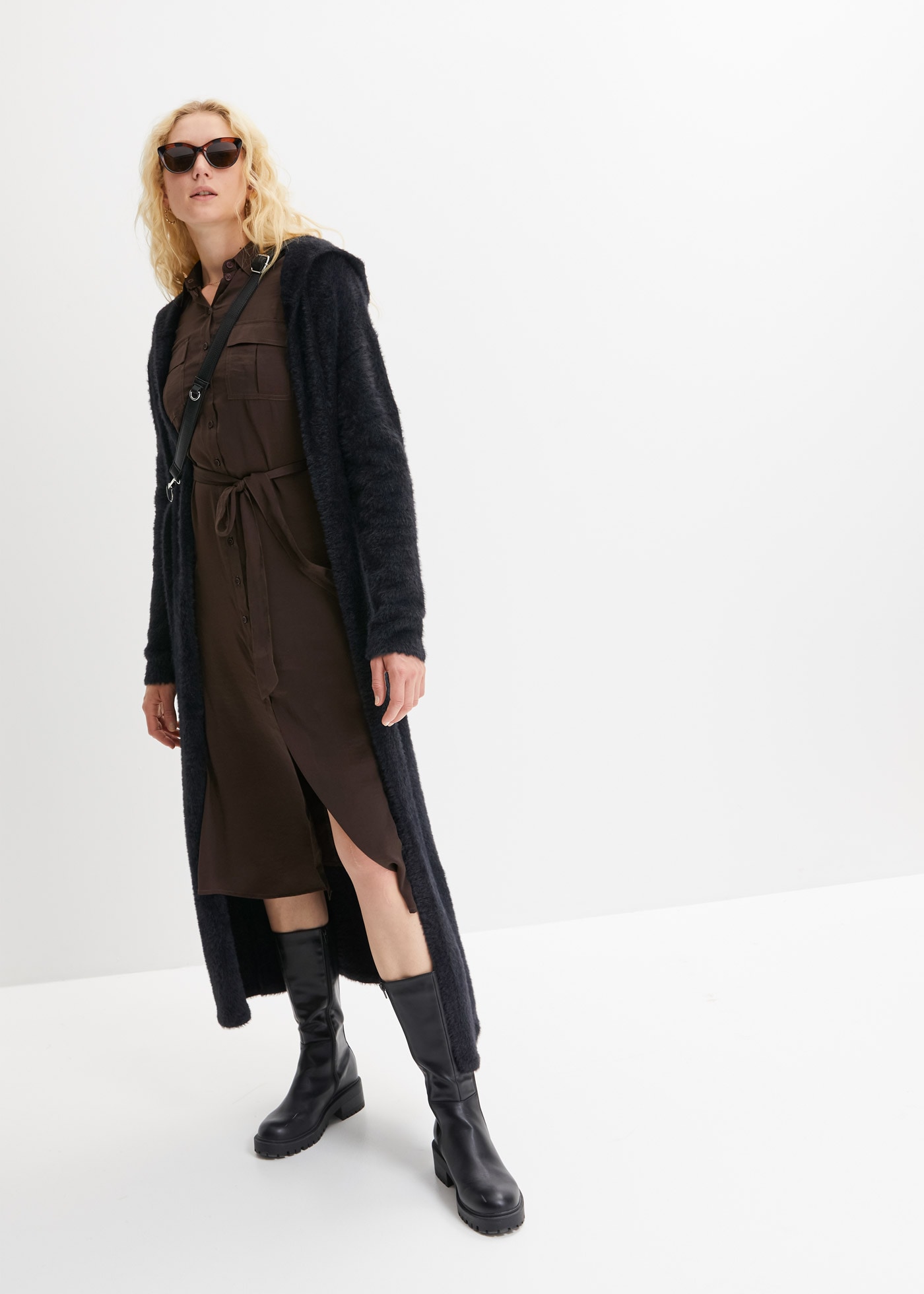 bonprix Strickmantel aus Viskose, Polyamid, Polyacryl und Polyester, langer Schnitt