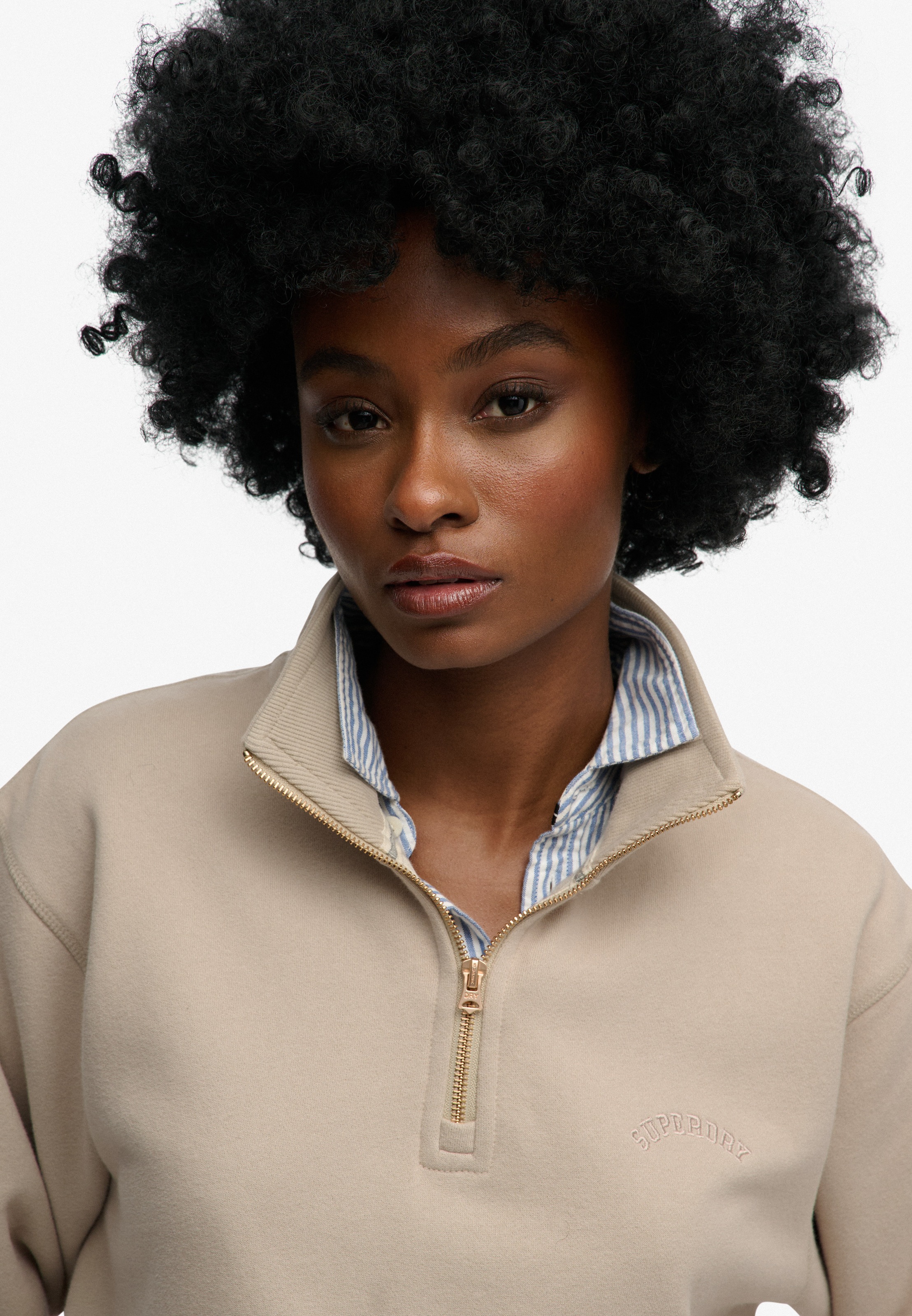 Superdry Sweatshirt »ESSENTIAL LOGO EMB HALF ZIP«
